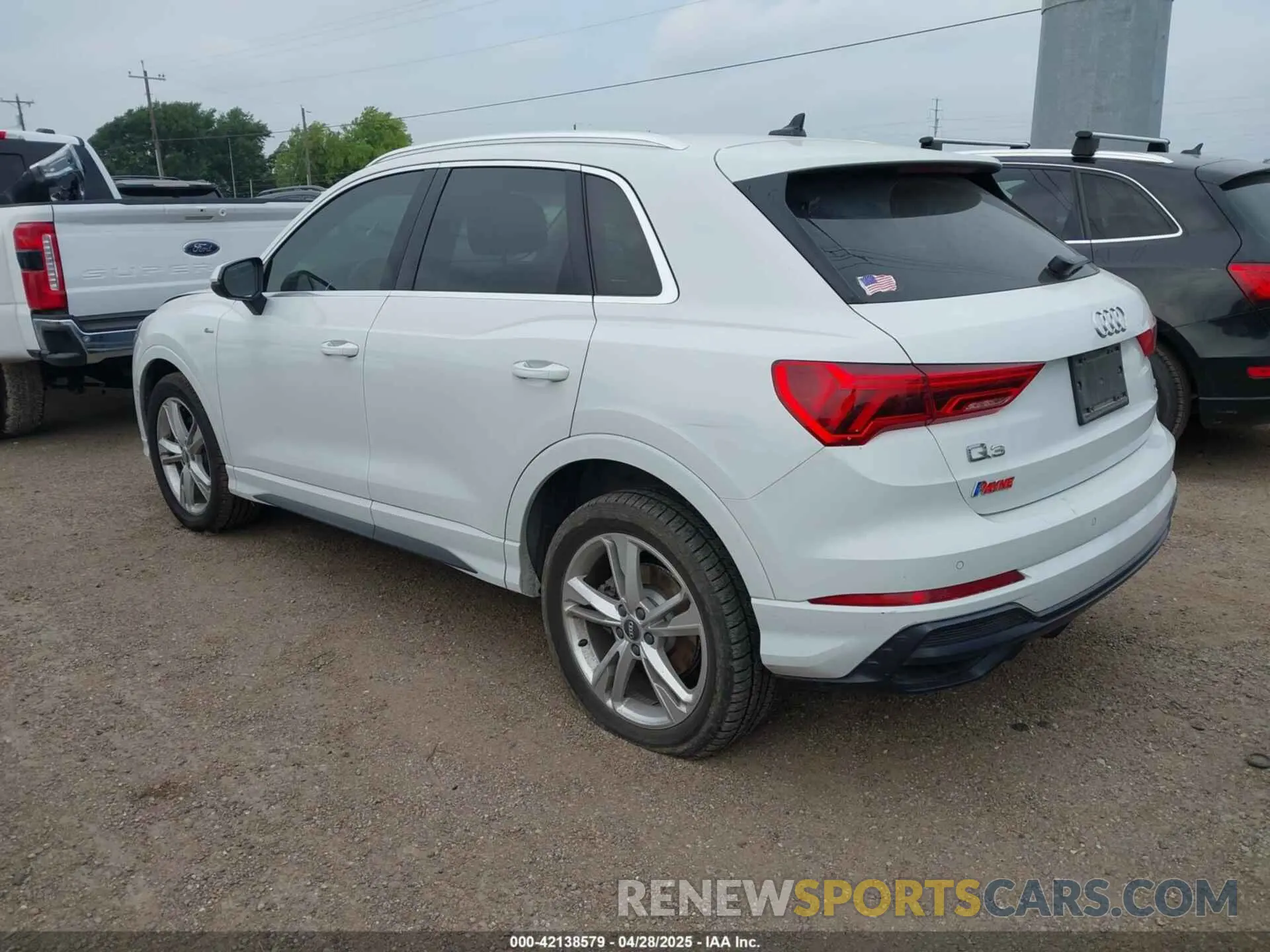 3 fotografías del automóvil dañado WA1EECF31K1067899 AUDI Q3 2019