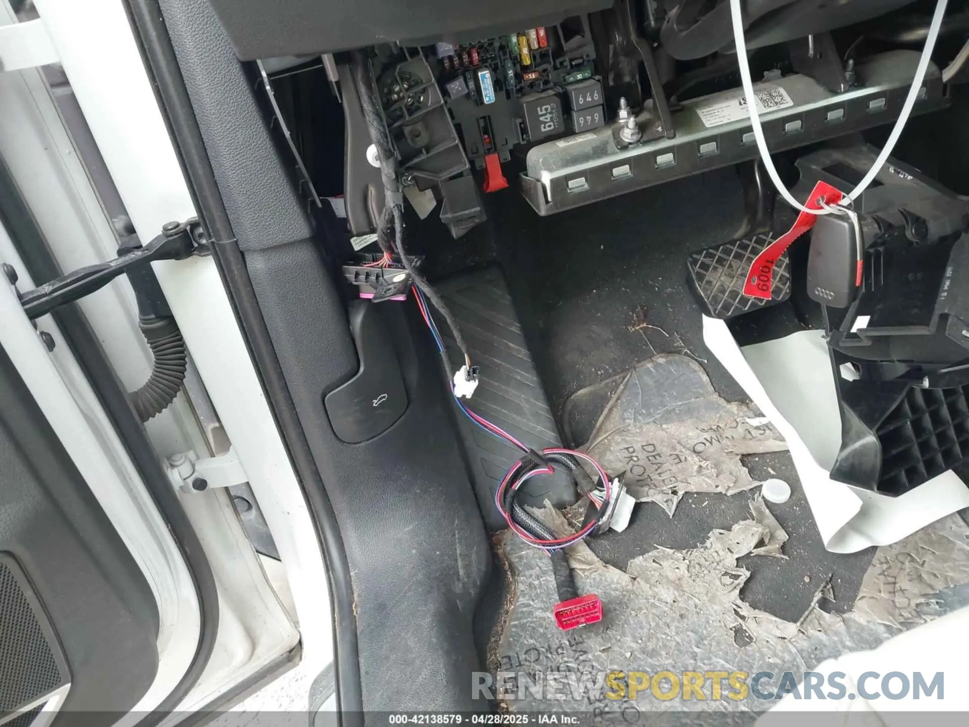 6 fotografías del automóvil dañado WA1EECF31K1067899 AUDI Q3 2019