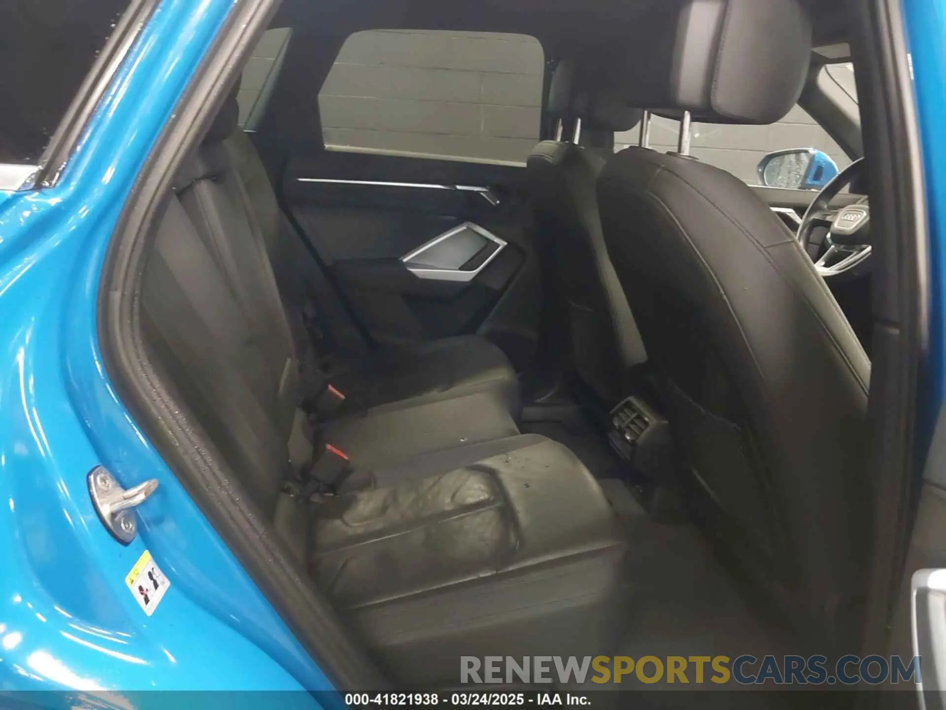 8 fotografías del automóvil dañado WA1EECF33K1084770 AUDI Q3 2019