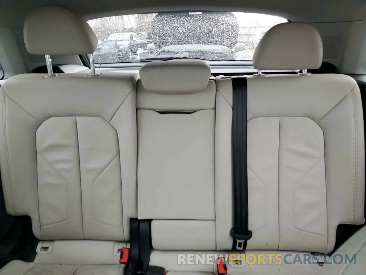 10 fotografías del automóvil dañado WA1EECF37K1065445 AUDI Q3 2019