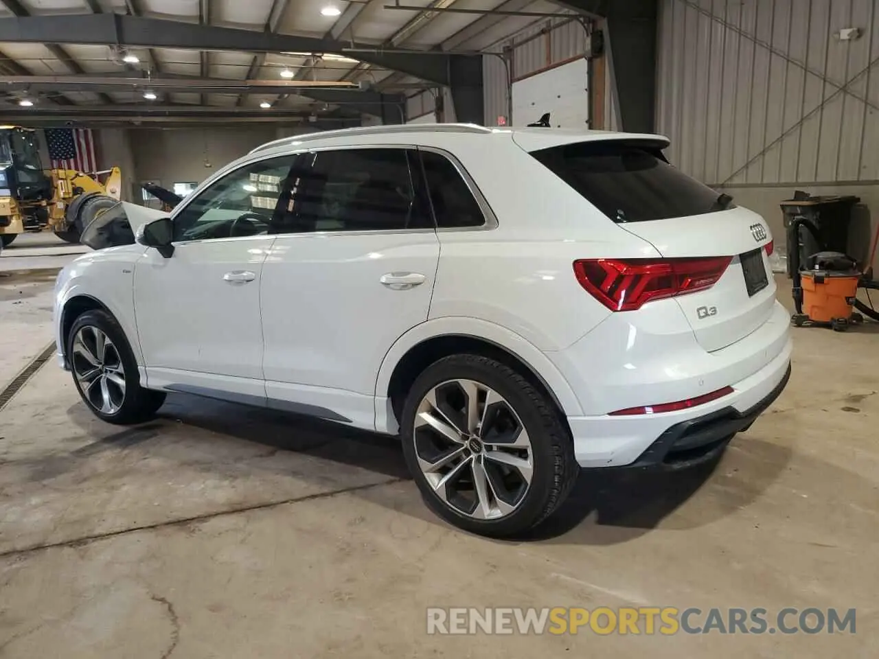 2 fotografías del automóvil dañado WA1EECF37K1086389 AUDI Q3 2019