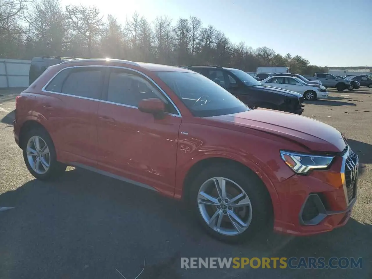 4 fotografías del automóvil dañado WA1FECF34K1072938 AUDI Q3 2019