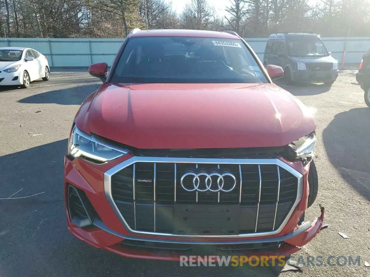 5 fotografías del automóvil dañado WA1FECF34K1072938 AUDI Q3 2019