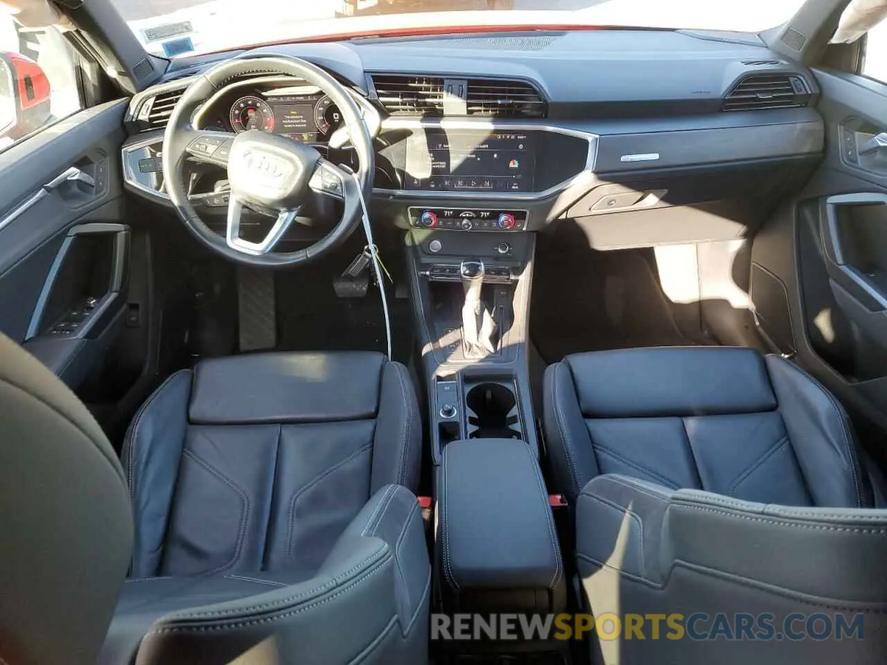 8 fotografías del automóvil dañado WA1FECF34K1072938 AUDI Q3 2019