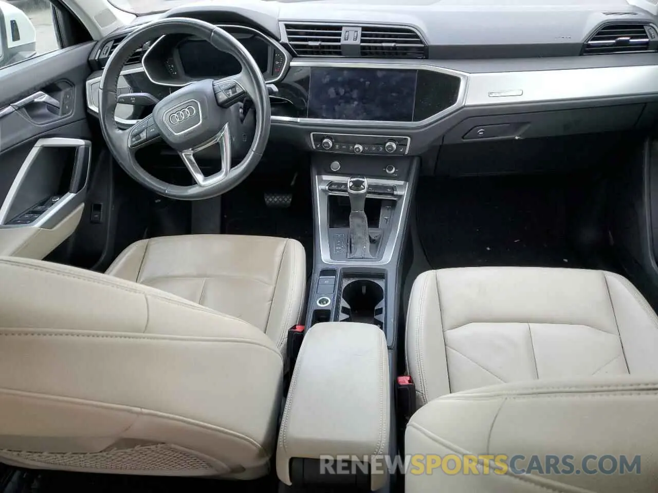 8 fotografías del automóvil dañado WA1AECF30L1045294 AUDI Q3 2020