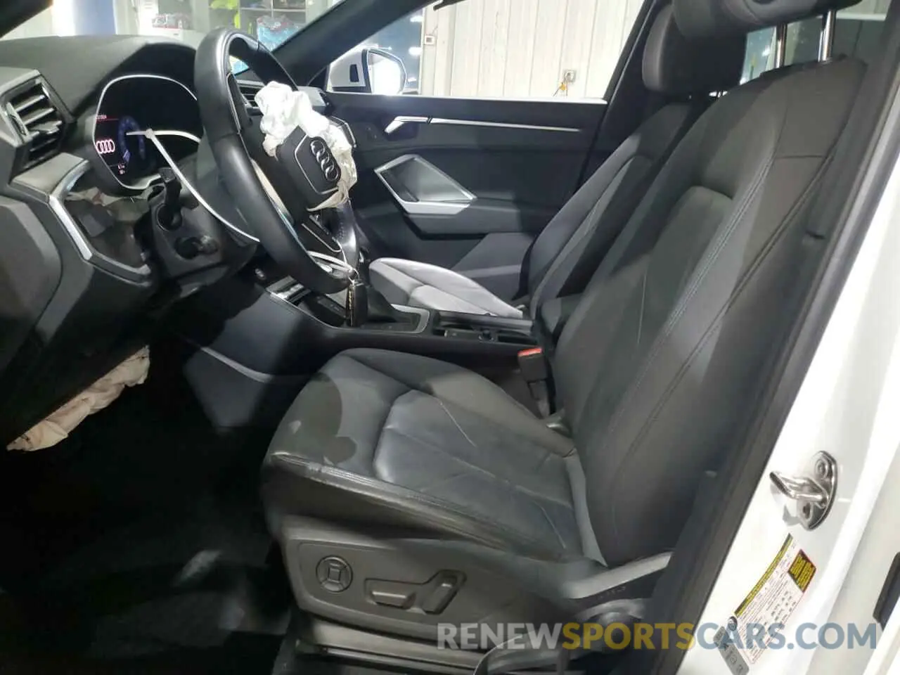 7 fotografías del automóvil dañado WA1AECF30L1071331 AUDI Q3 2020