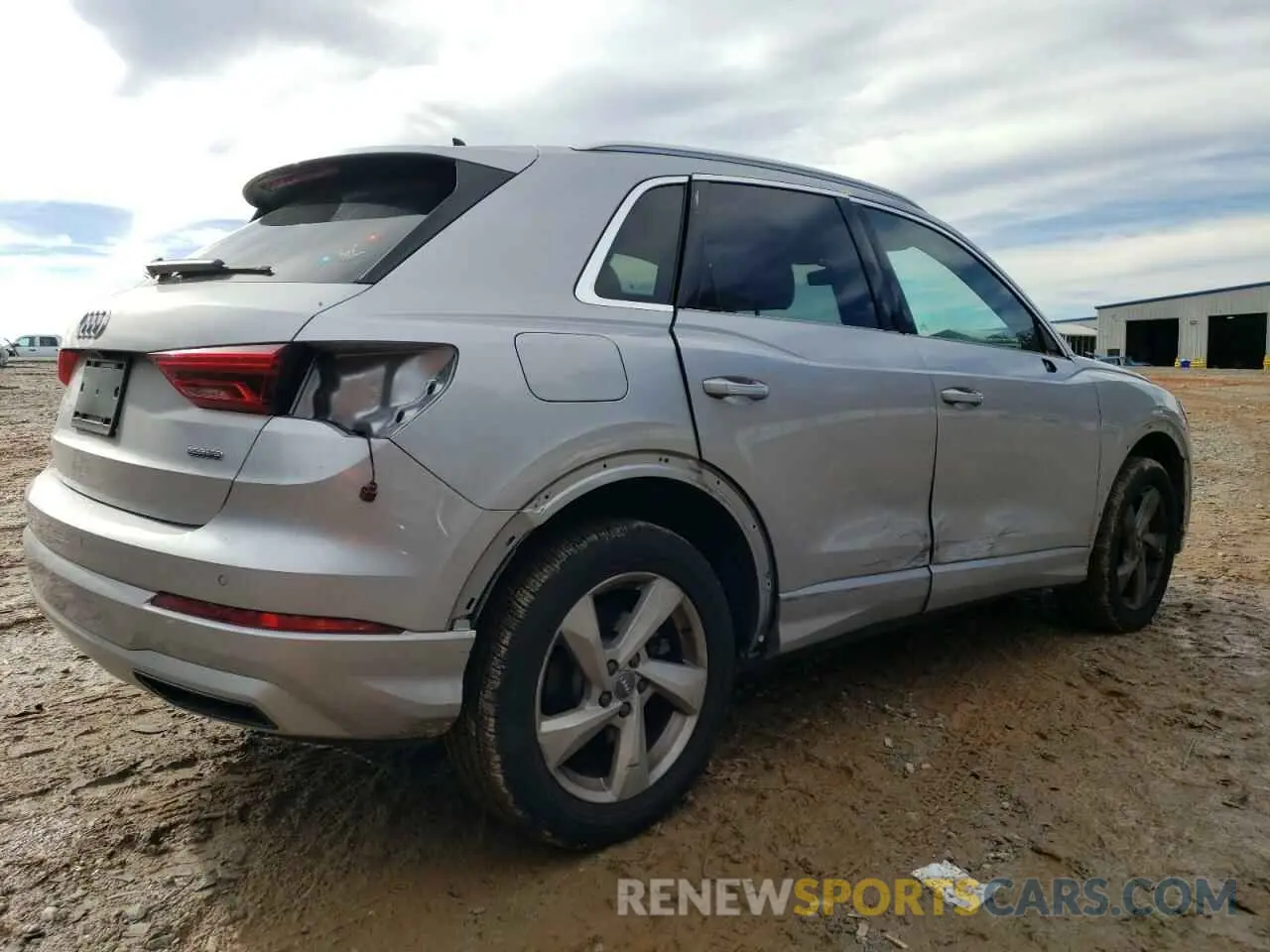3 fotografías del automóvil dañado WA1AECF31L1040461 AUDI Q3 2020