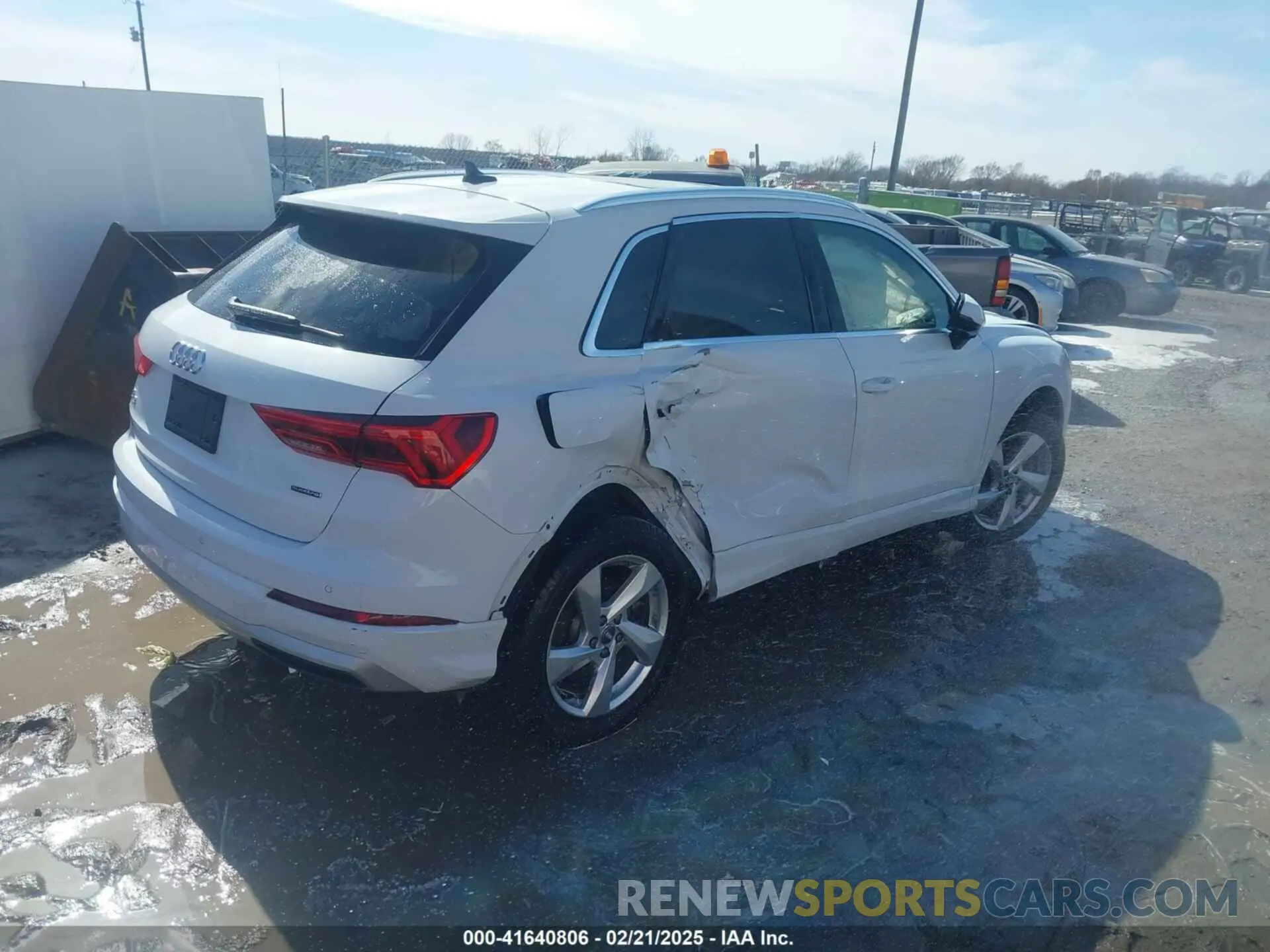 4 fotografías del automóvil dañado WA1AECF31L1098425 AUDI Q3 2020