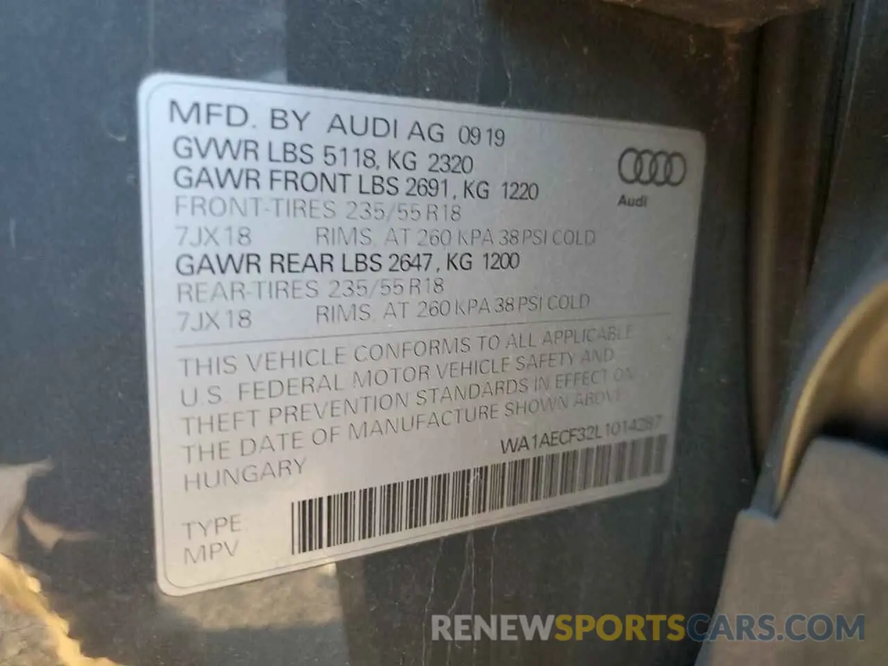 13 fotografías del automóvil dañado WA1AECF32L1014287 AUDI Q3 2020
