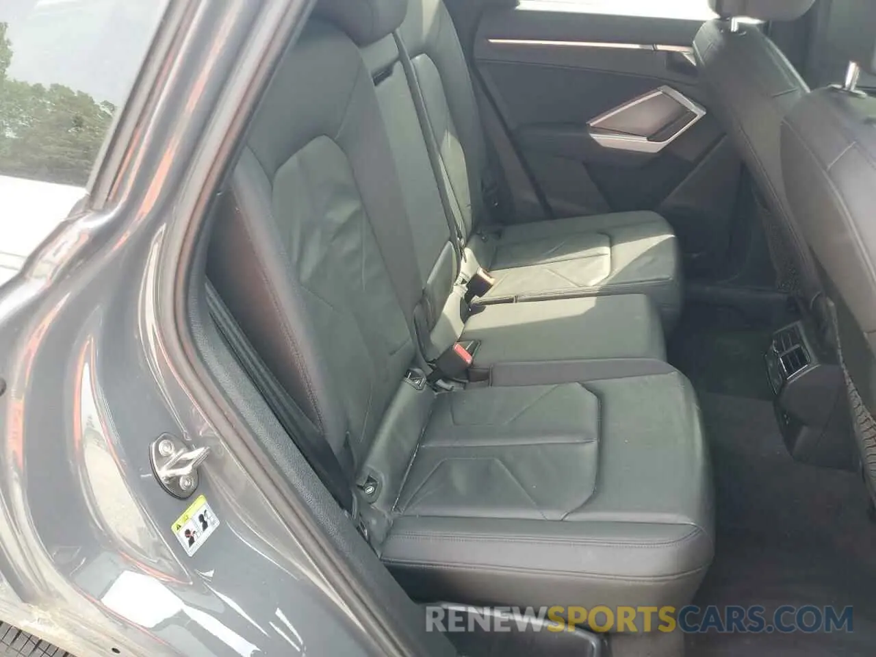 10 fotografías del automóvil dañado WA1AECF33L1008711 AUDI Q3 2020