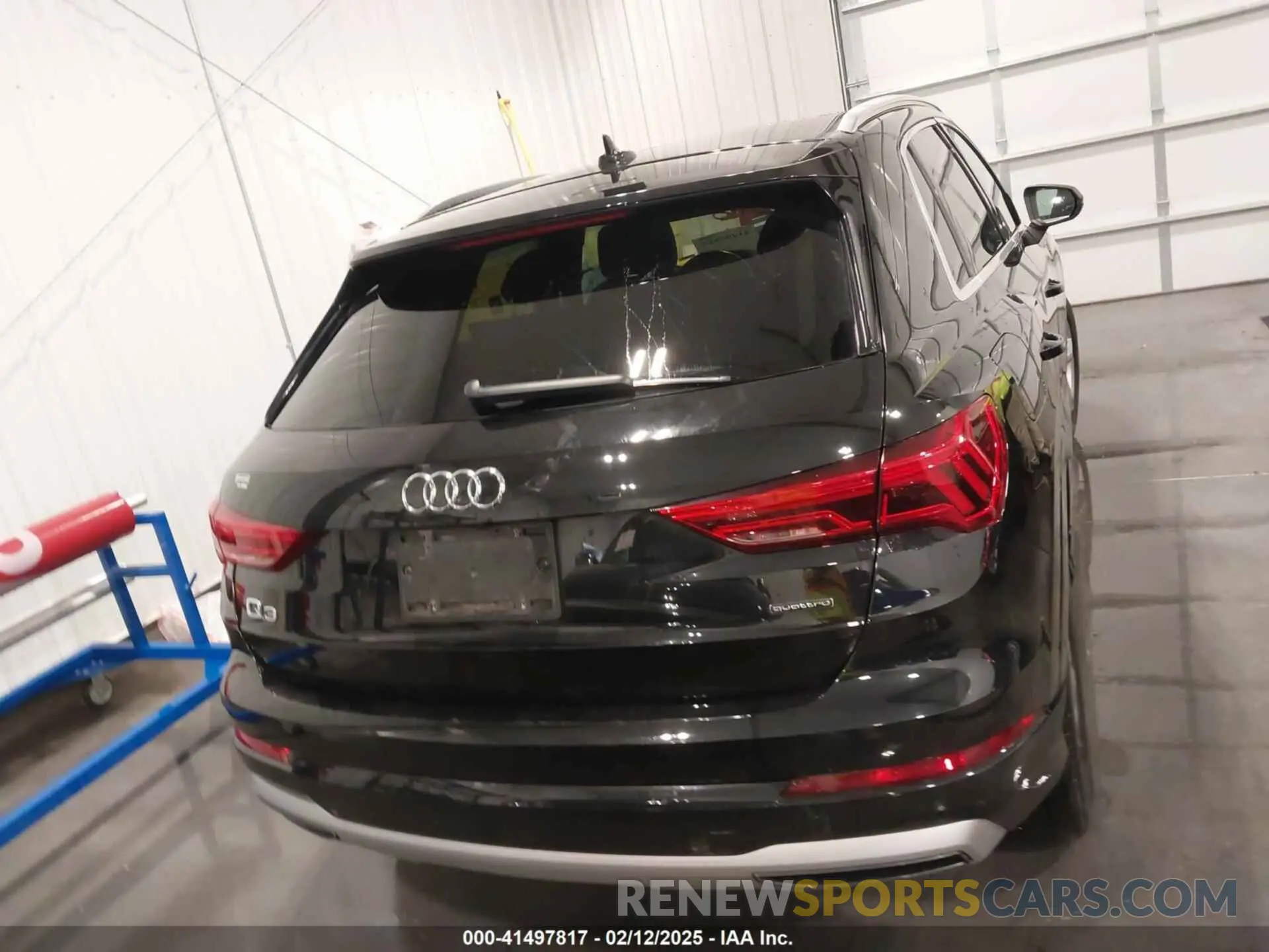 15 fotografías del automóvil dañado WA1AECF33L1035892 AUDI Q3 2020