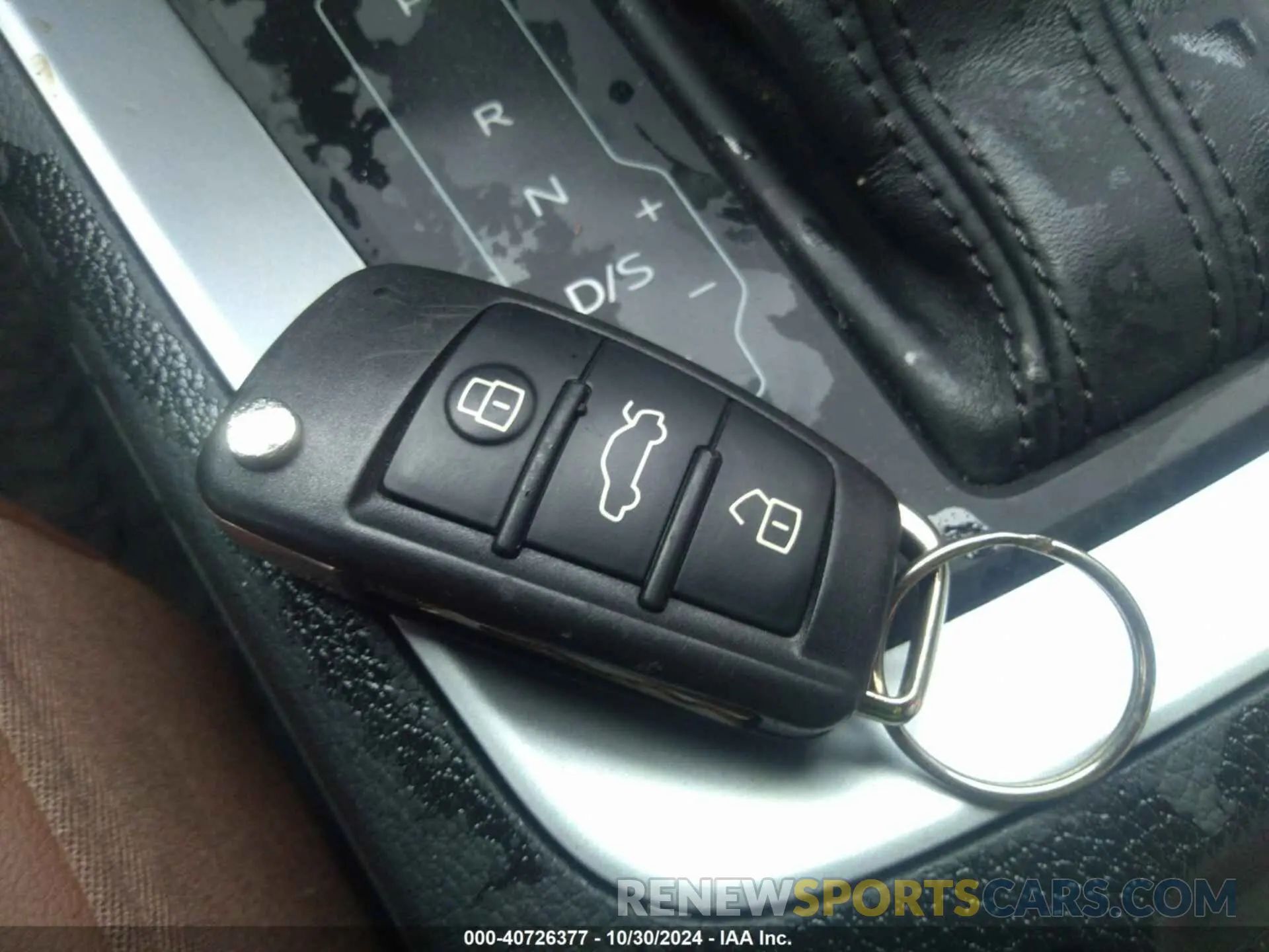 11 fotografías del automóvil dañado WA1AECF33L1098376 AUDI Q3 2020