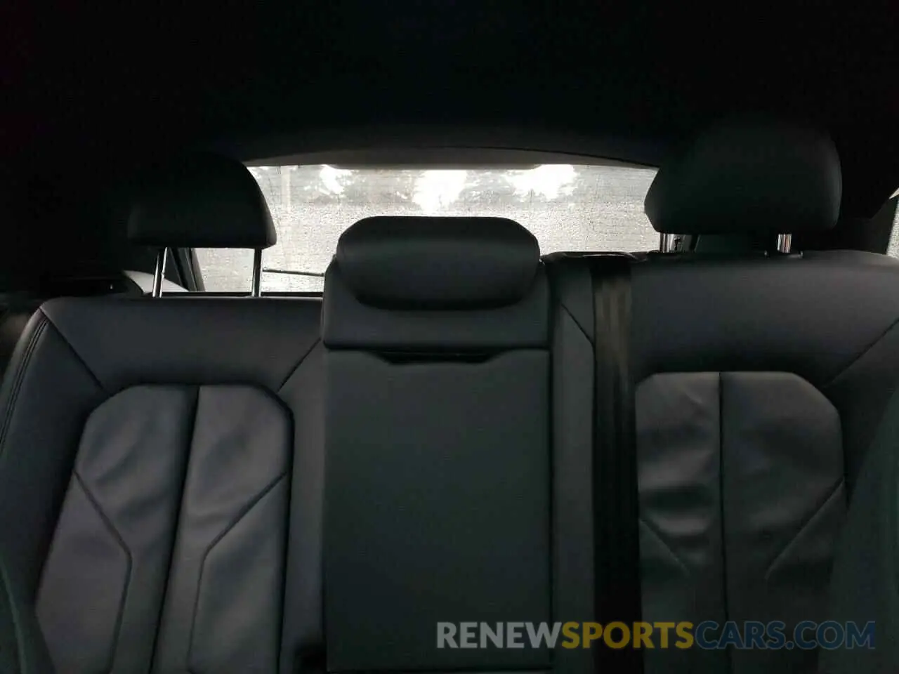 10 fotografías del automóvil dañado WA1AECF34L1105805 AUDI Q3 2020