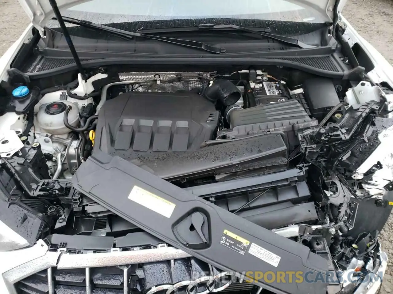 13 fotografías del automóvil dañado WA1AECF34L1105805 AUDI Q3 2020