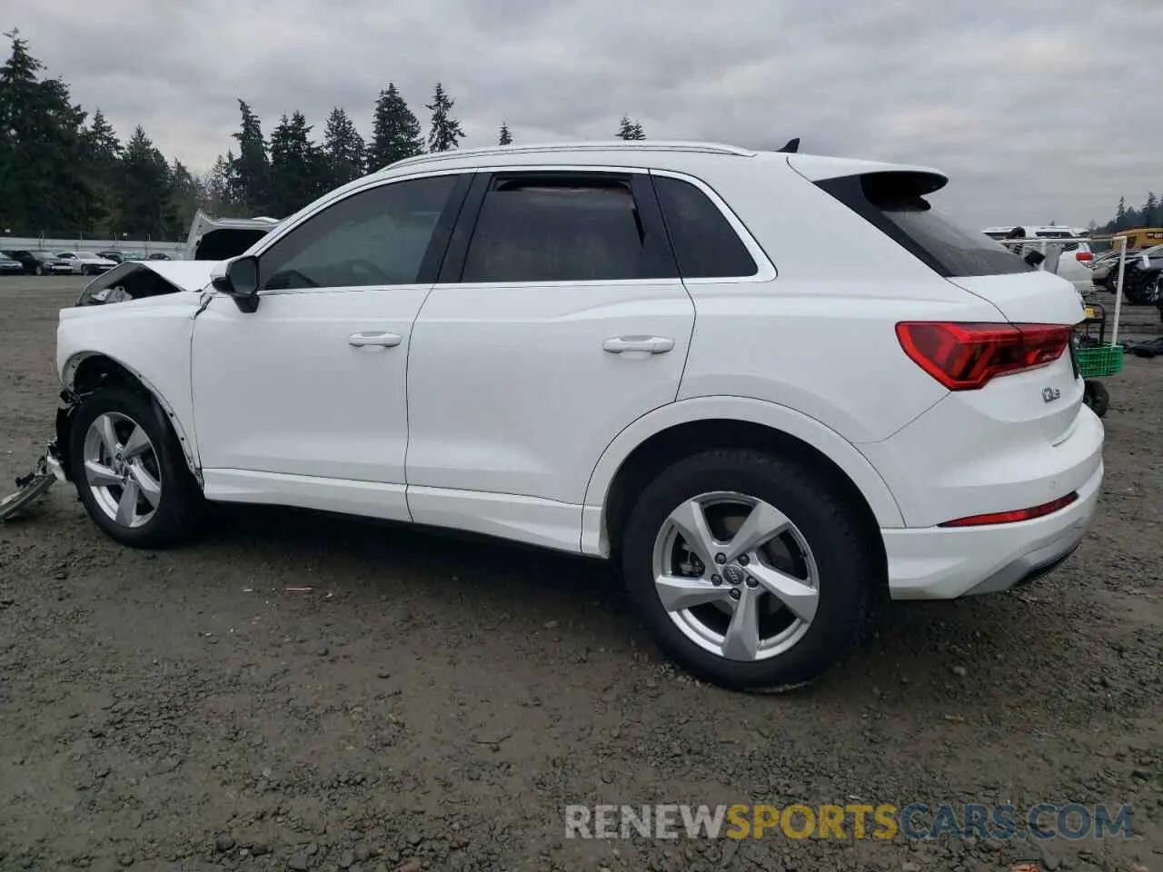 2 fotografías del automóvil dañado WA1AECF34L1105805 AUDI Q3 2020