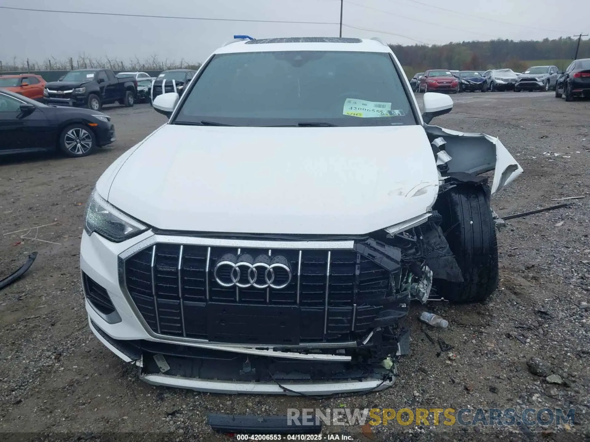 12 fotografías del automóvil dañado WA1AECF35L1030273 AUDI Q3 2020