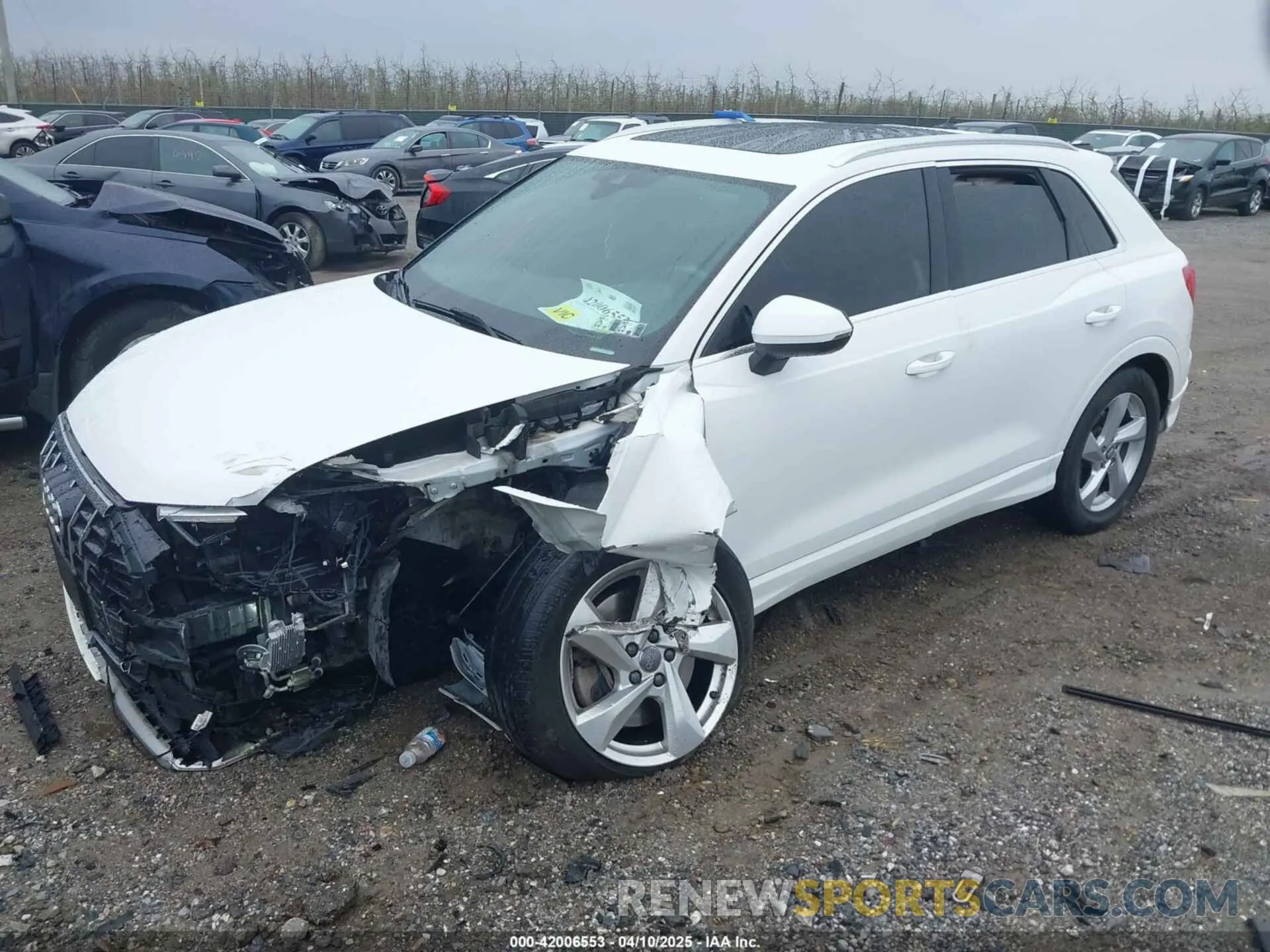 2 fotografías del automóvil dañado WA1AECF35L1030273 AUDI Q3 2020