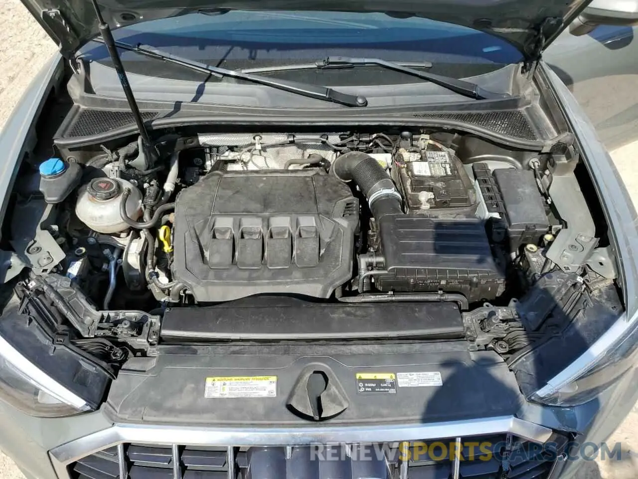 12 fotografías del automóvil dañado WA1AECF35L1053018 AUDI Q3 2020