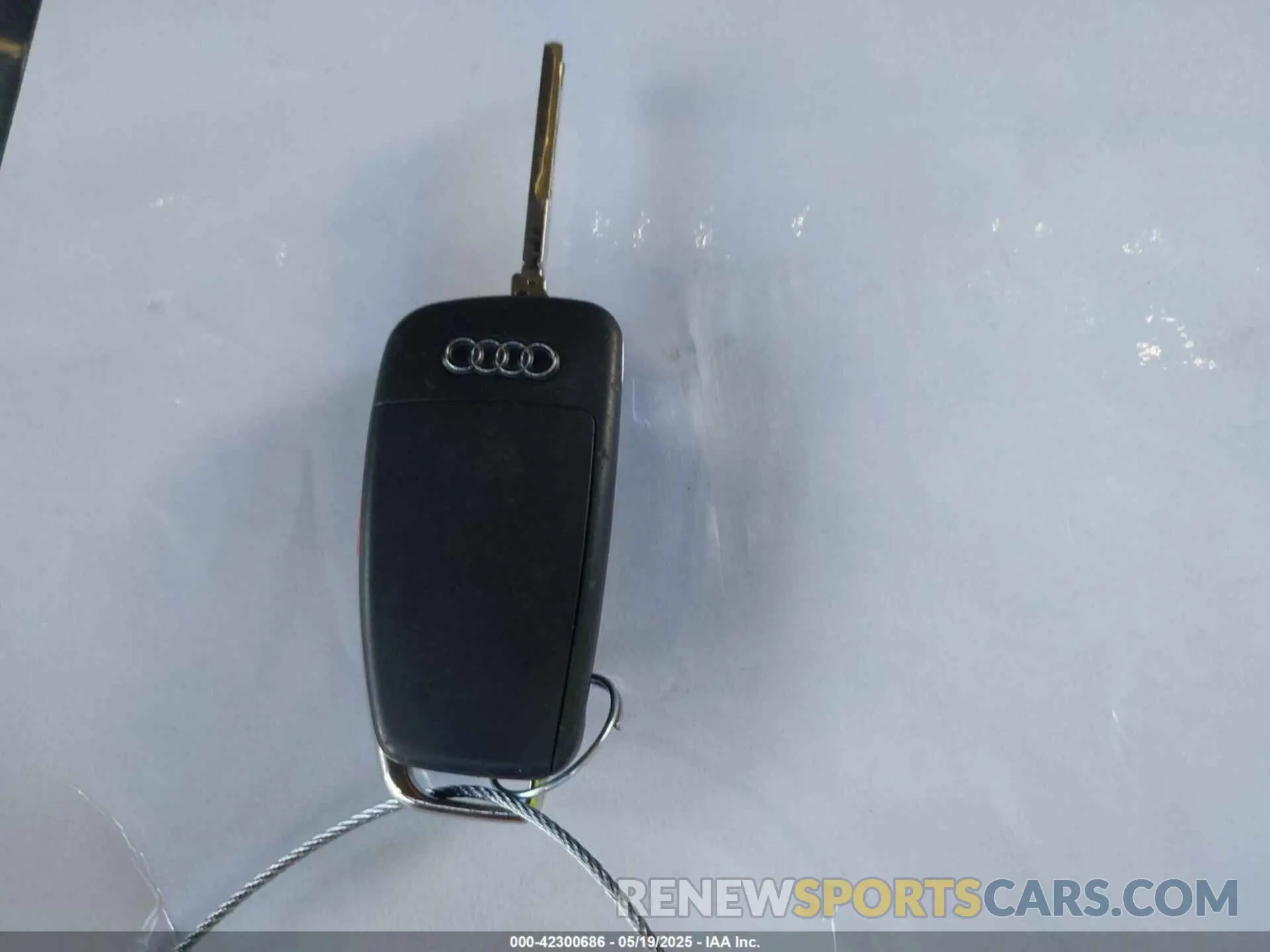 11 fotografías del automóvil dañado WA1AECF36L1045753 AUDI Q3 2020