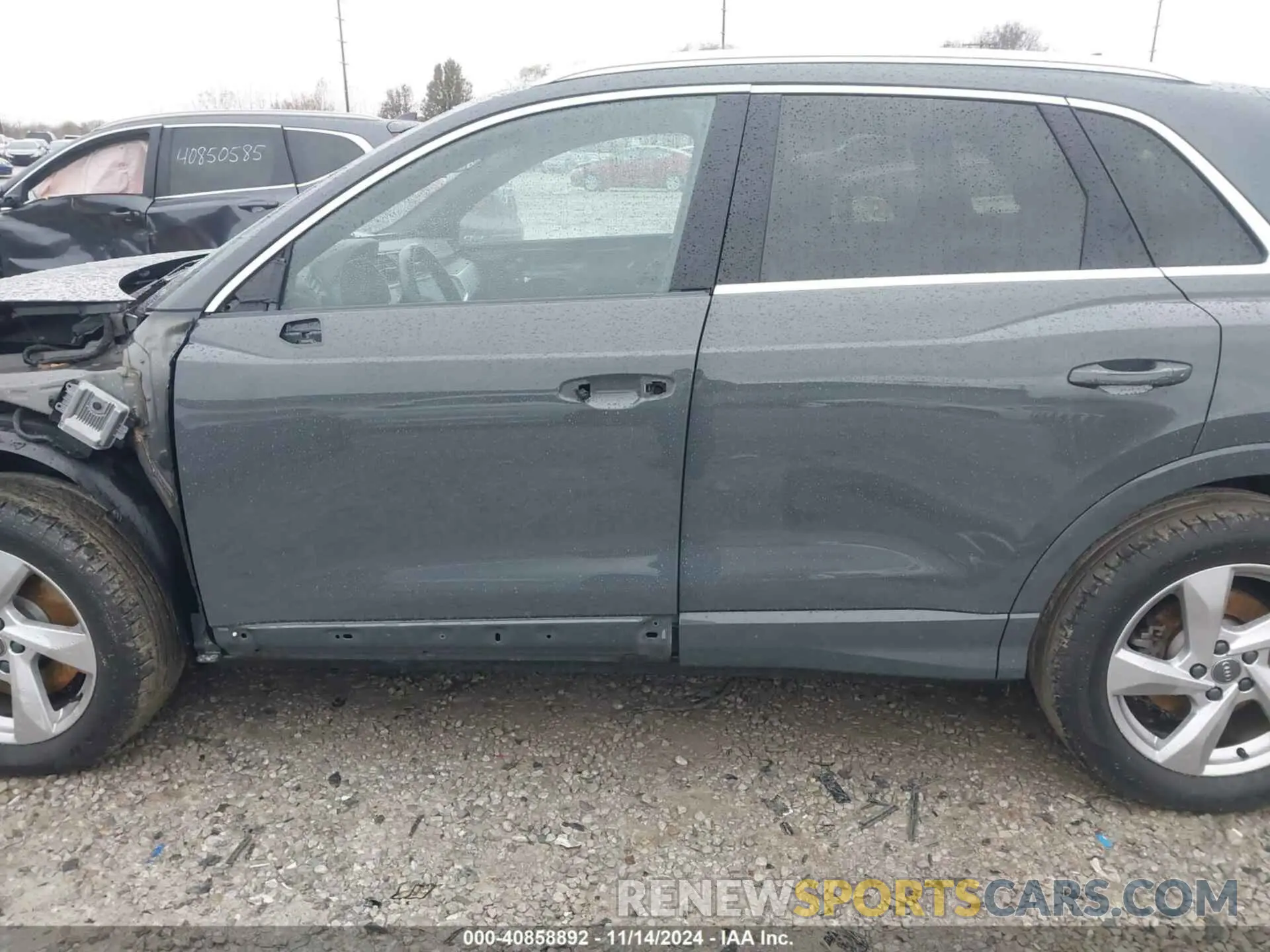 15 fotografías del automóvil dañado WA1AECF37L1011675 AUDI Q3 2020