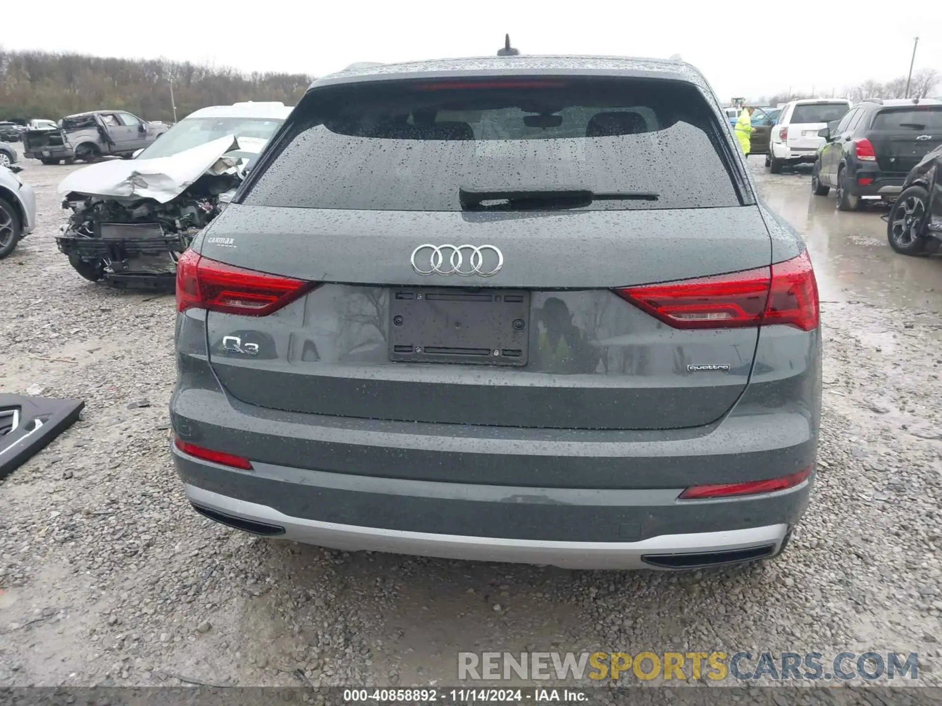 17 fotografías del automóvil dañado WA1AECF37L1011675 AUDI Q3 2020