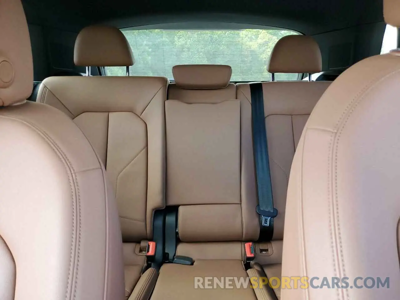 10 fotografías del automóvil dañado WA1AECF38L1008803 AUDI Q3 2020