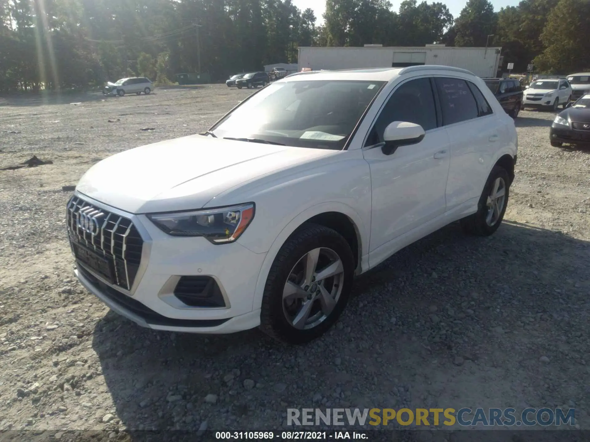 2 fotografías del automóvil dañado WA1AECF38L1025519 AUDI Q3 2020