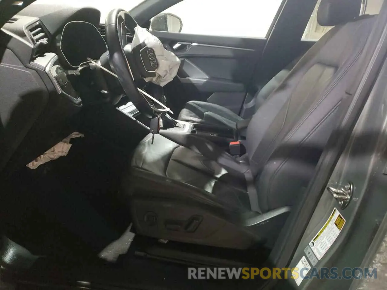 7 fotografías del automóvil dañado WA1AECF38L1053398 AUDI Q3 2020