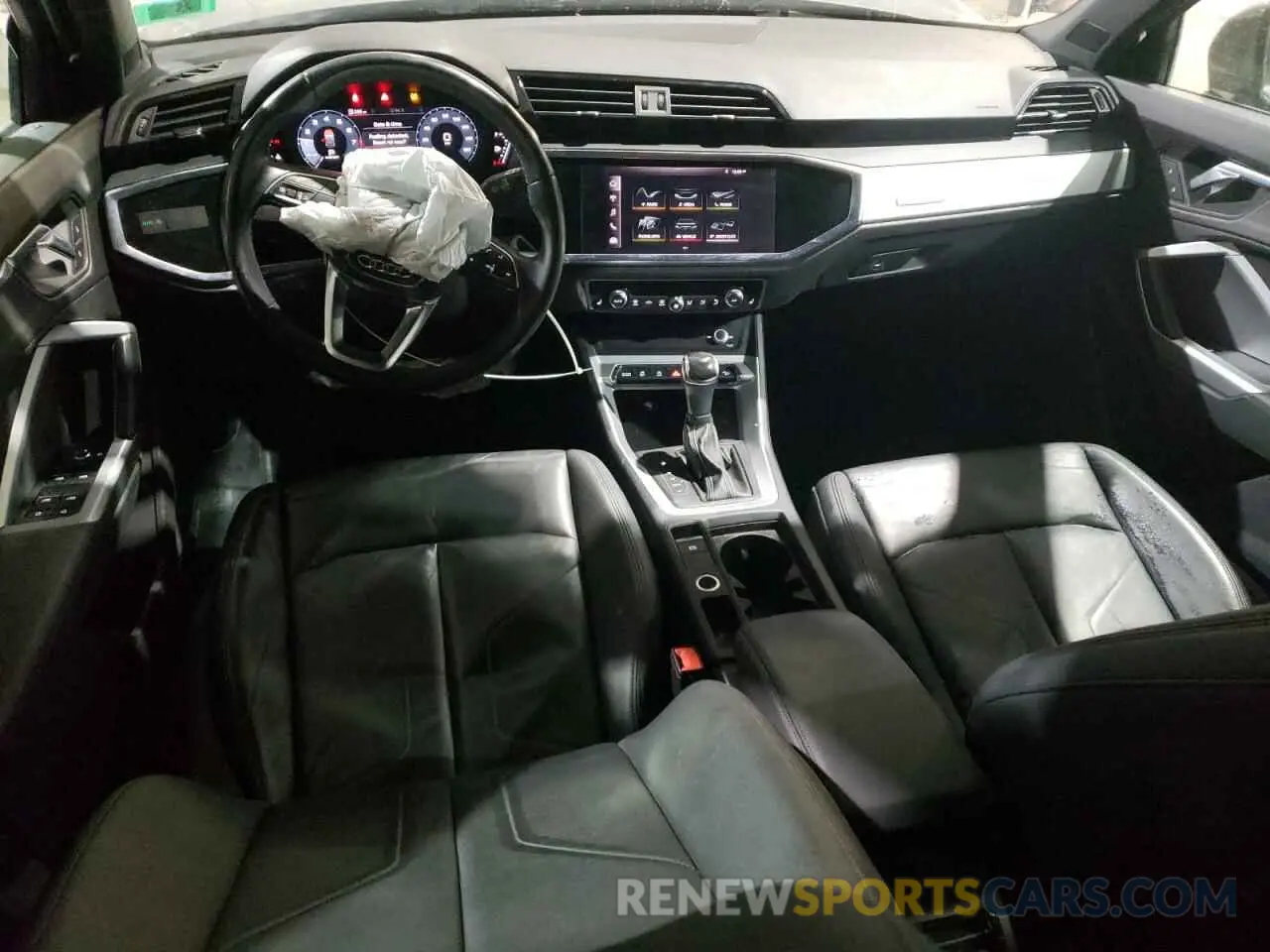 8 fotografías del automóvil dañado WA1AECF38L1053398 AUDI Q3 2020