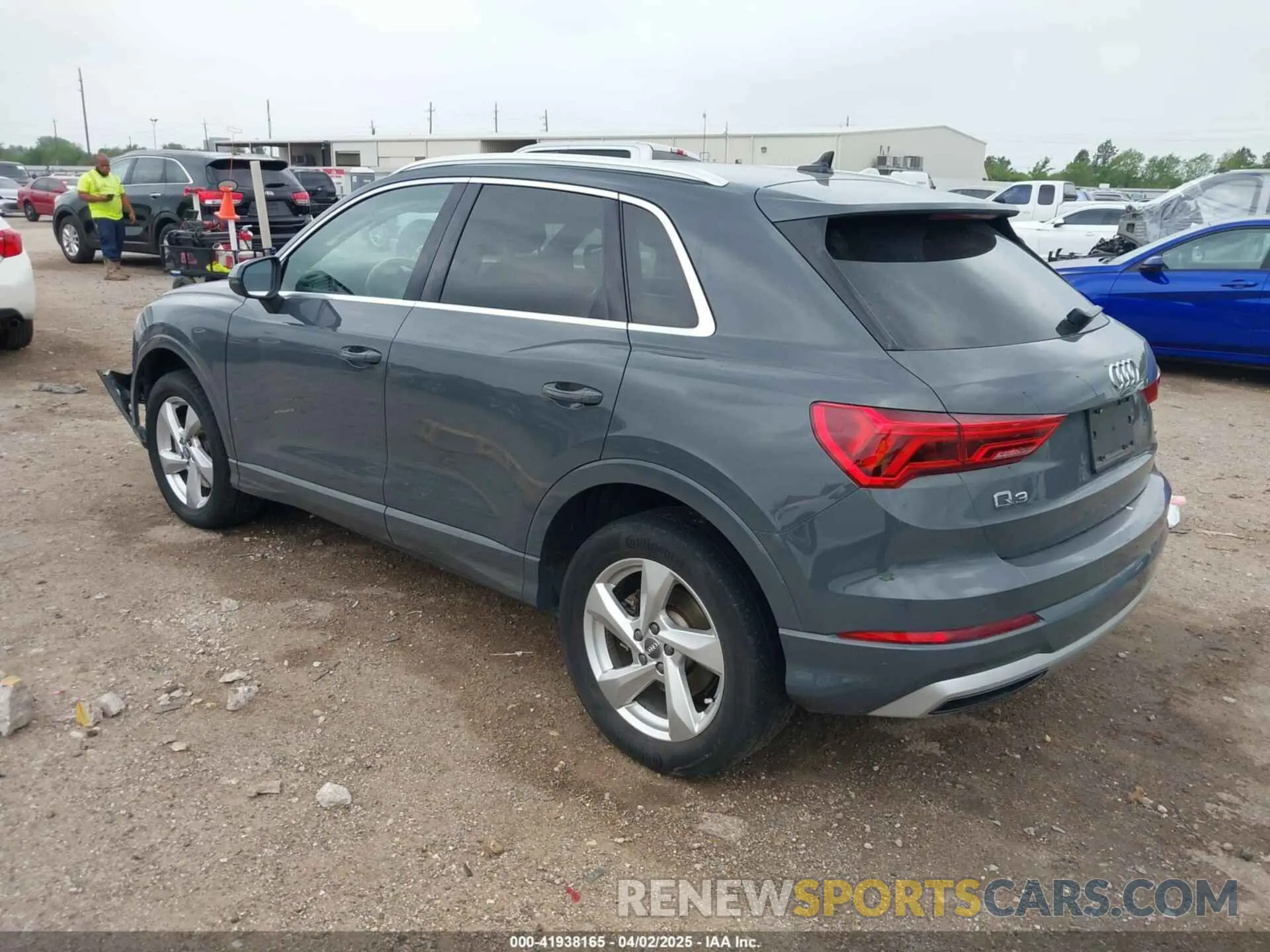 3 fotografías del automóvil dañado WA1AECF38L1090483 AUDI Q3 2020