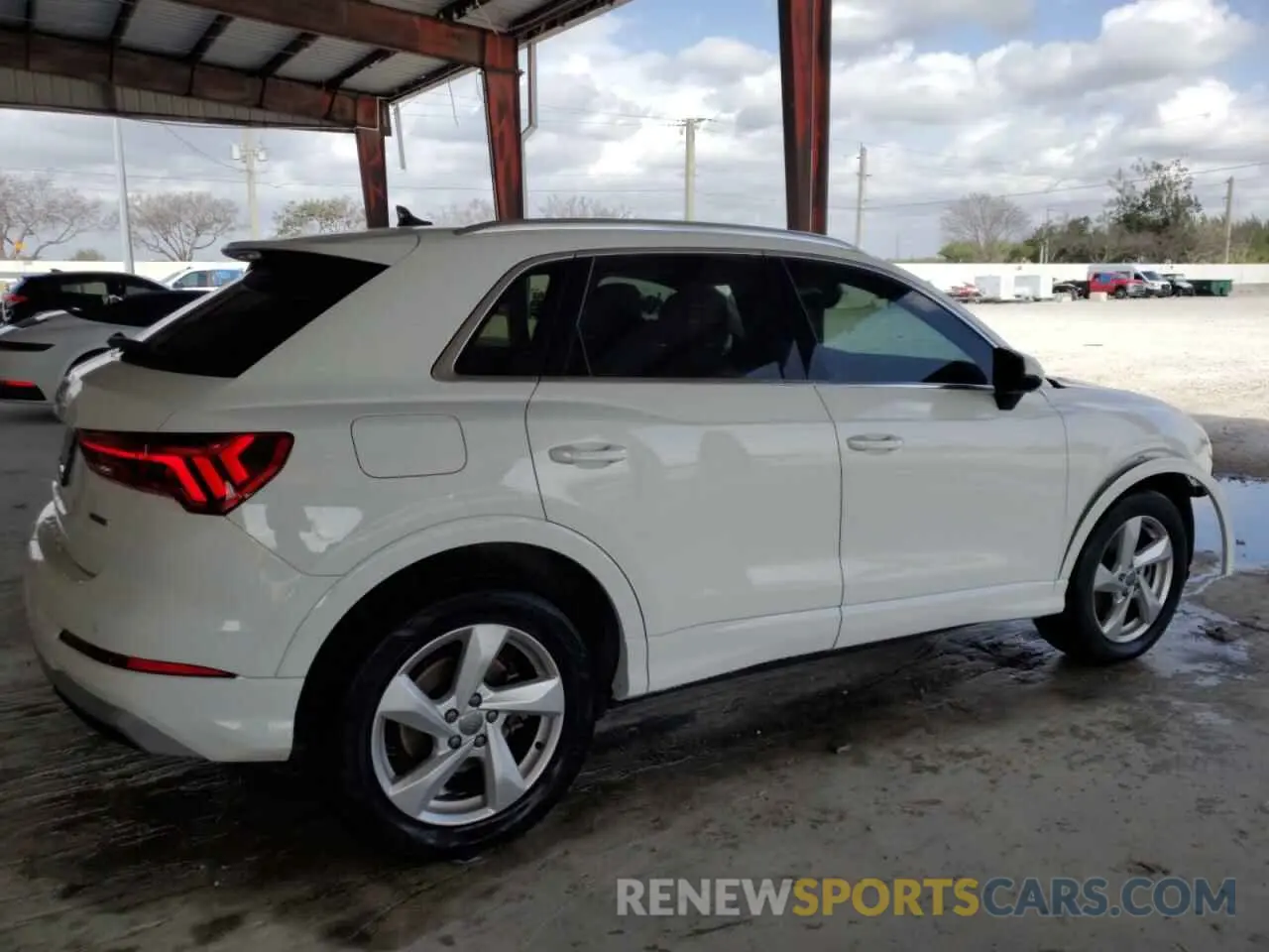 3 fotografías del automóvil dañado WA1AECF3XL1044315 AUDI Q3 2020