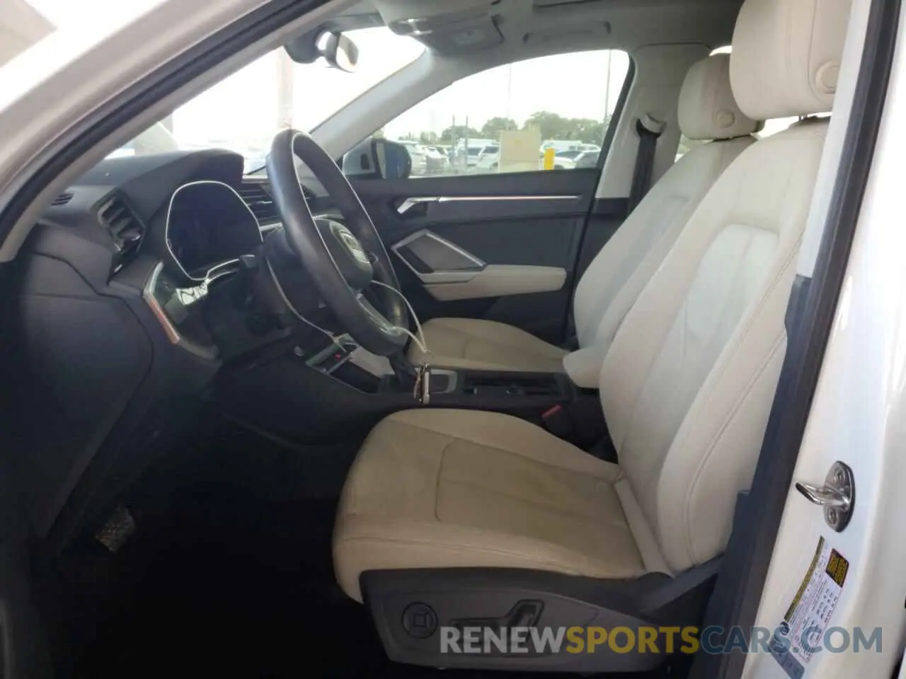 7 fotografías del automóvil dañado WA1AECF3XL1044315 AUDI Q3 2020