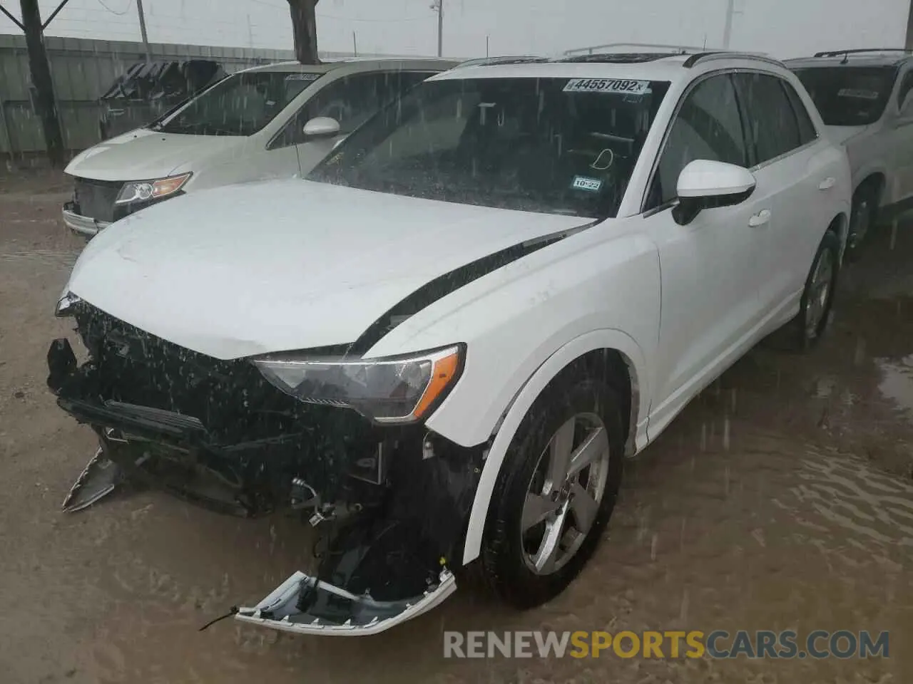 2 fotografías del automóvil dañado WA1AECF3XL1054777 AUDI Q3 2020