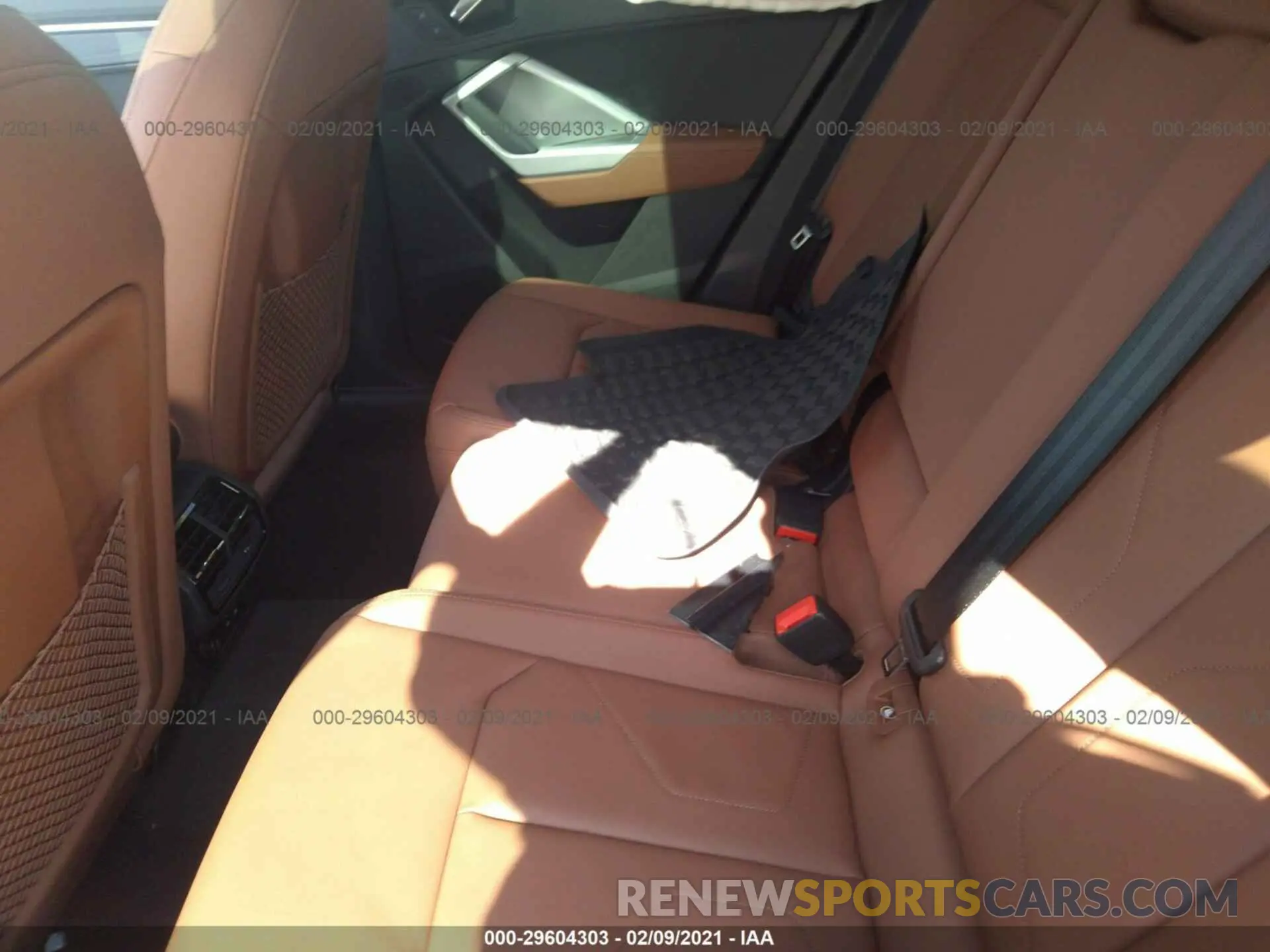 8 fotografías del automóvil dañado WA1AECF3XL1106568 AUDI Q3 2020