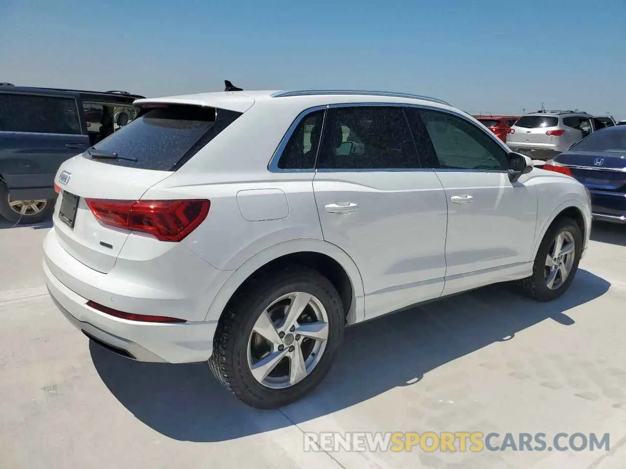 3 fotografías del automóvil dañado WA1AECF3XL1110331 AUDI Q3 2020