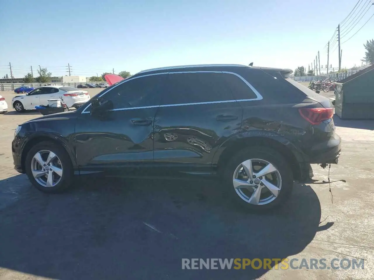 2 fotografías del automóvil dañado WA1BECF30L1103506 AUDI Q3 2020