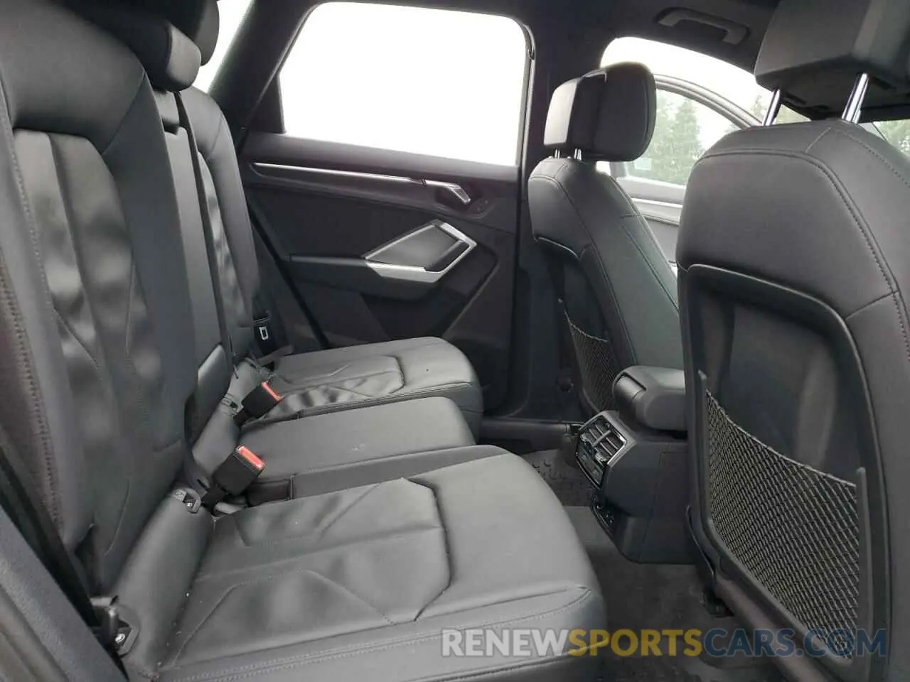 11 fotografías del automóvil dañado WA1BECF37L1081164 AUDI Q3 2020