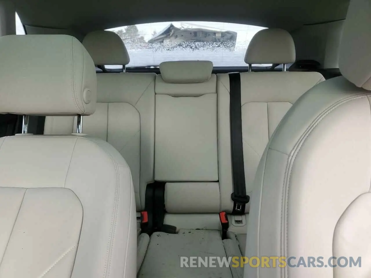 10 fotografías del automóvil dañado WA1DECF31L1125362 AUDI Q3 2020