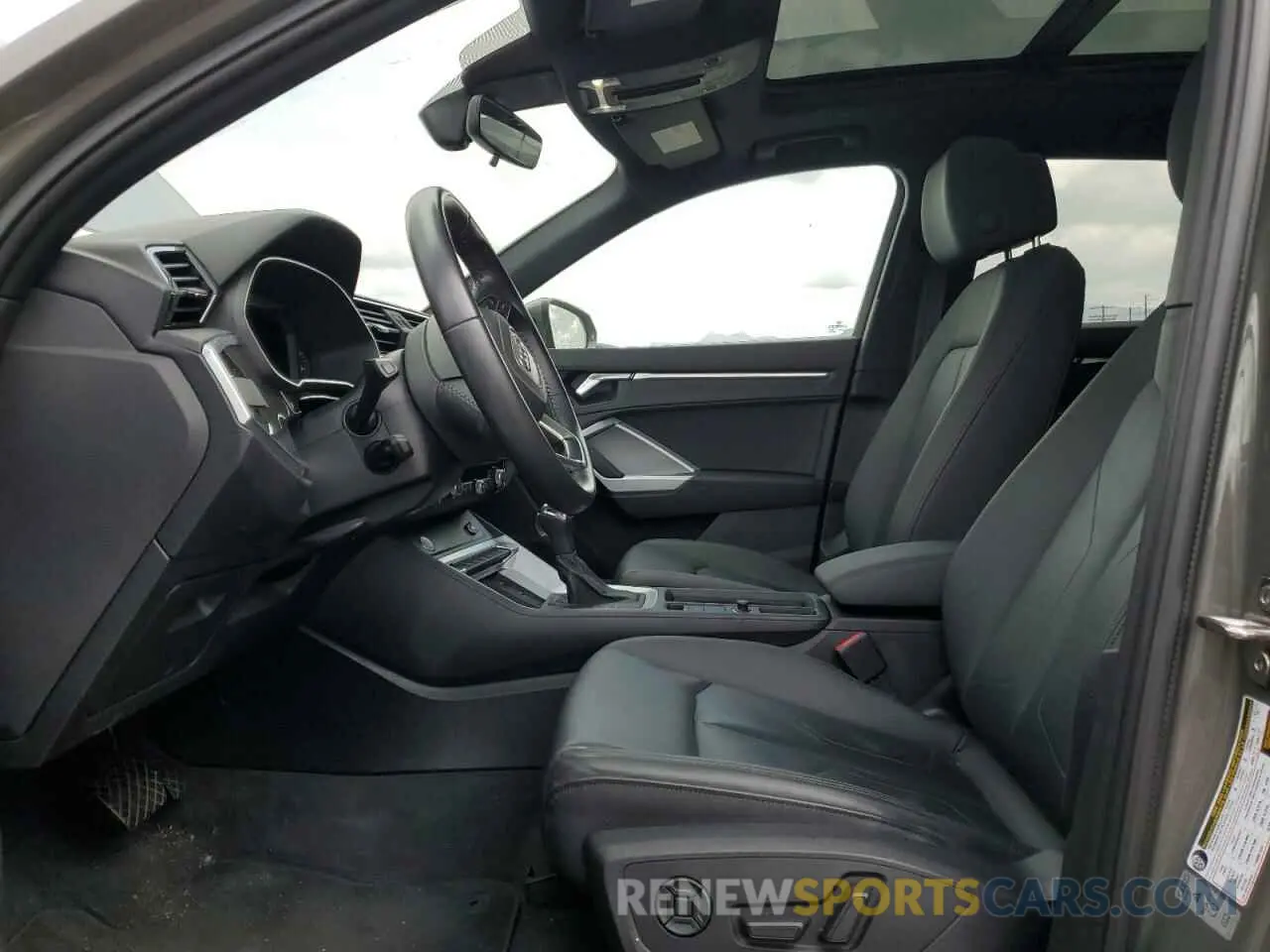 7 fotografías del automóvil dañado WA1DECF32L1047366 AUDI Q3 2020