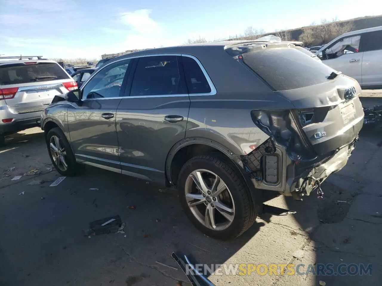2 fotografías del automóvil dañado WA1DECF34L1046686 AUDI Q3 2020
