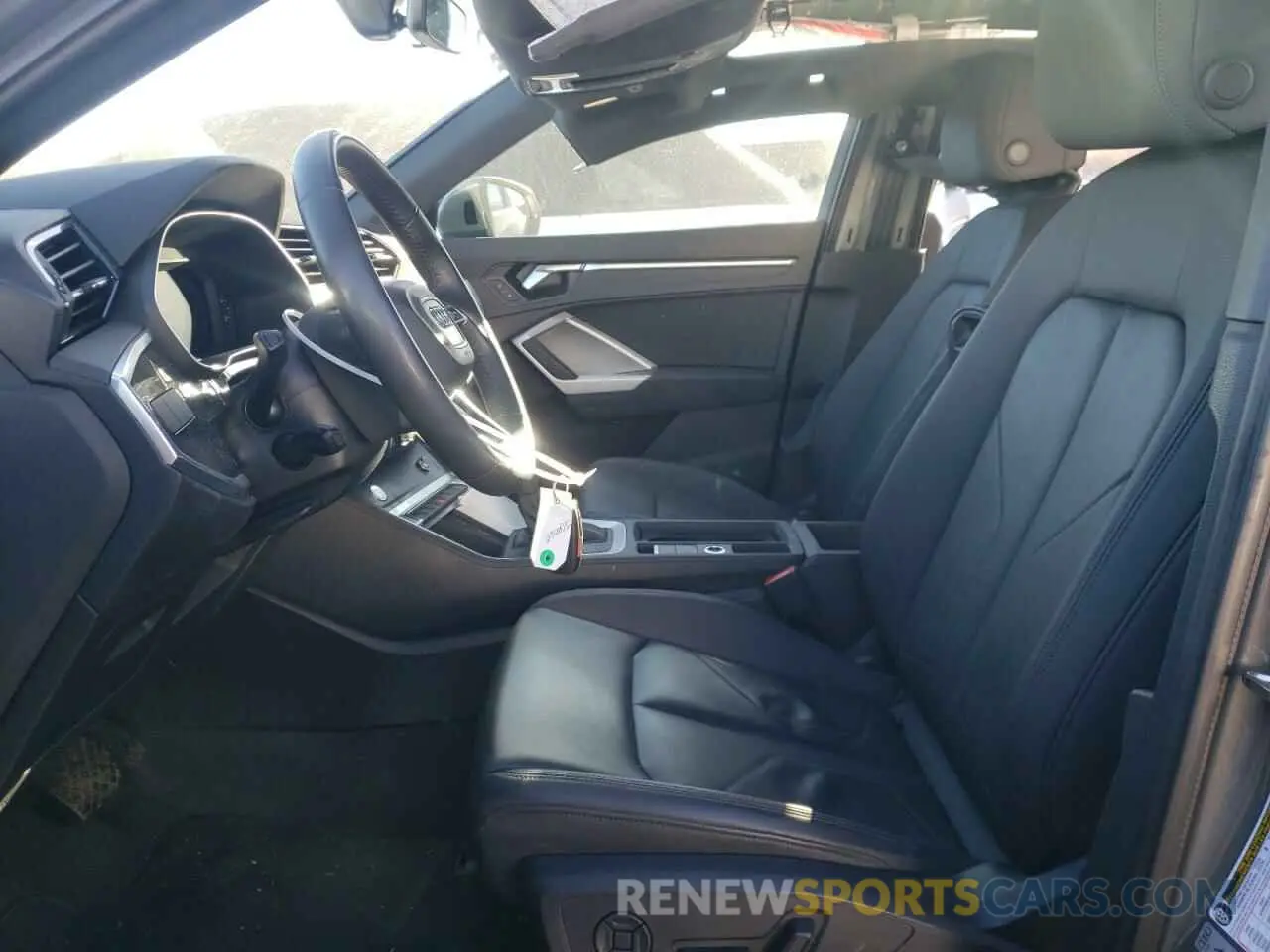 7 fotografías del automóvil dañado WA1DECF34L1046686 AUDI Q3 2020