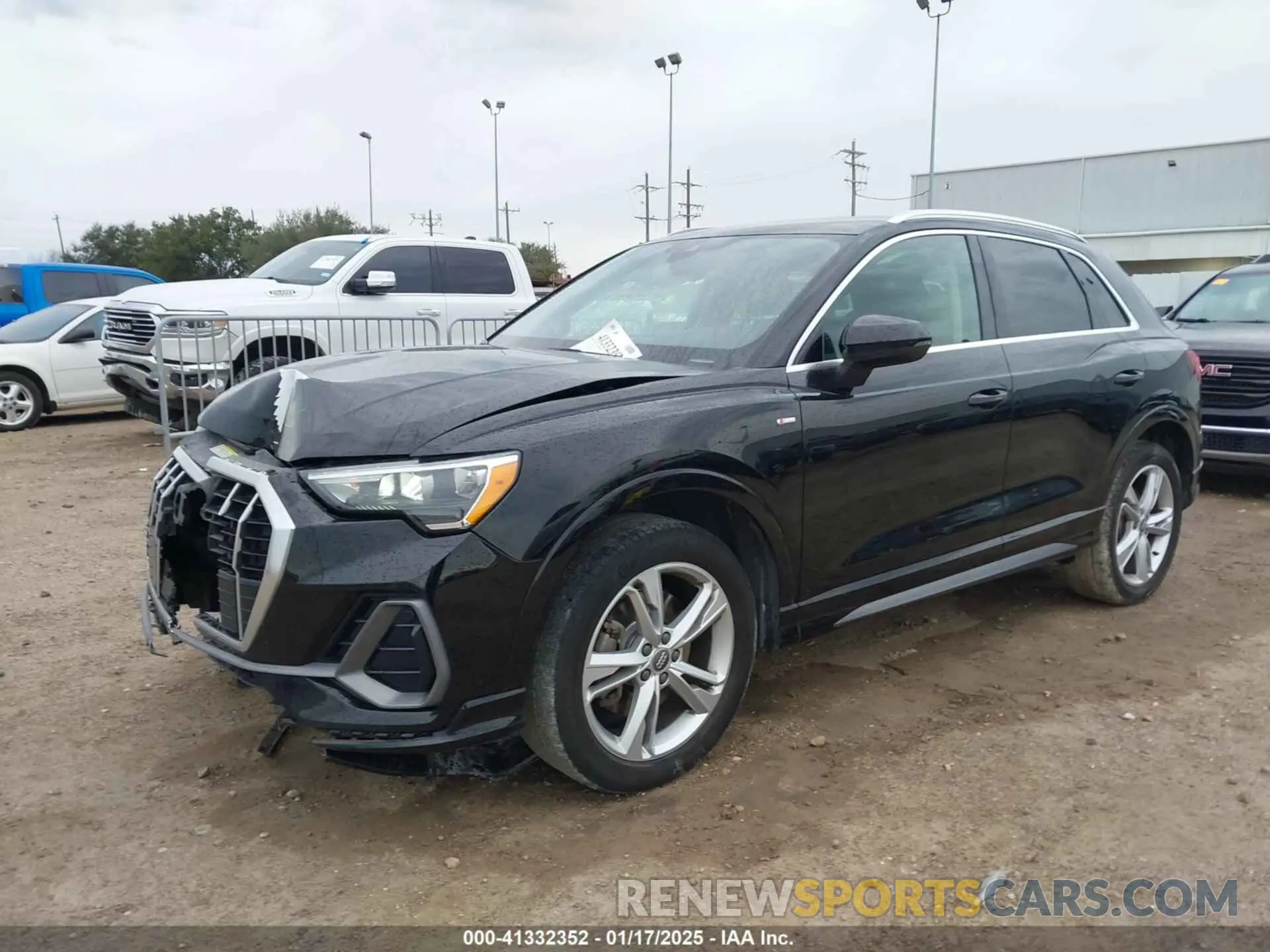 2 fotografías del automóvil dañado WA1DECF34L1088002 AUDI Q3 2020