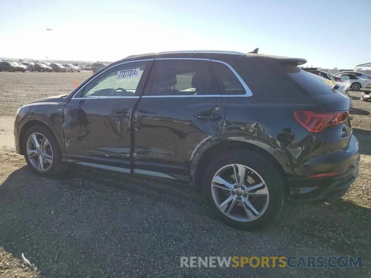 2 fotografías del automóvil dañado WA1DECF35L1116468 AUDI Q3 2020
