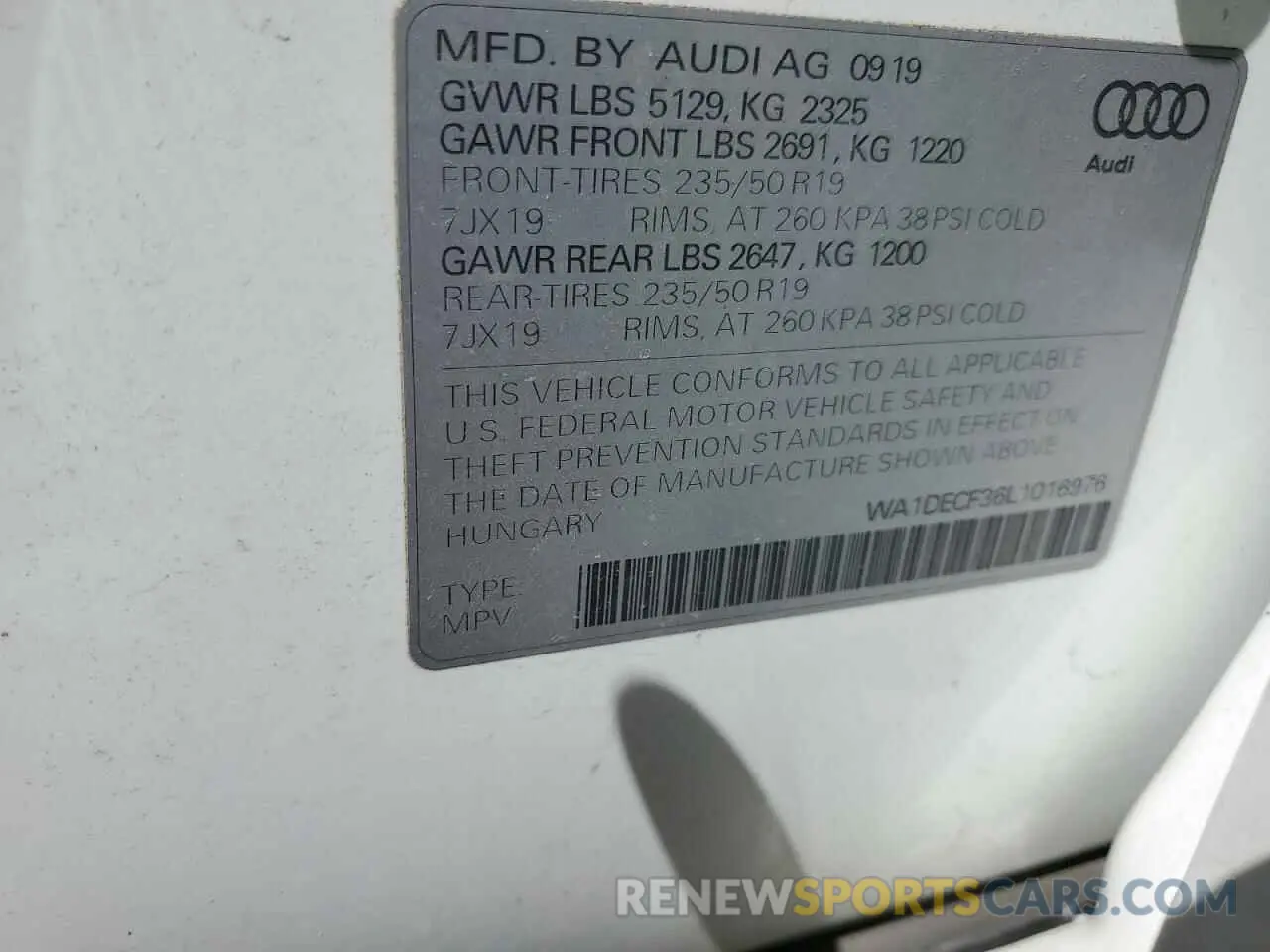 14 fotografías del automóvil dañado WA1DECF36L1016976 AUDI Q3 2020