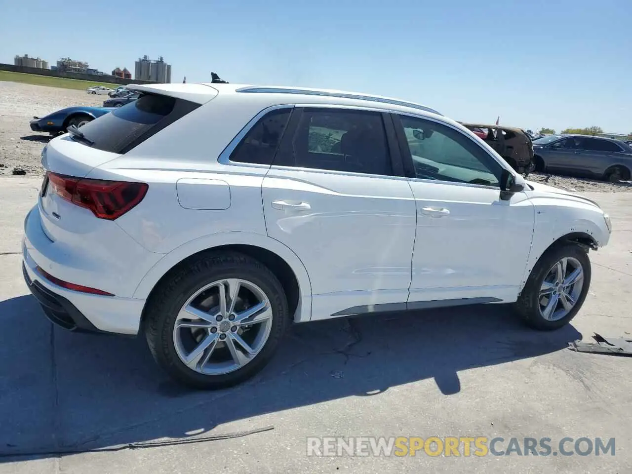 3 fotografías del automóvil dañado WA1DECF36L1016976 AUDI Q3 2020