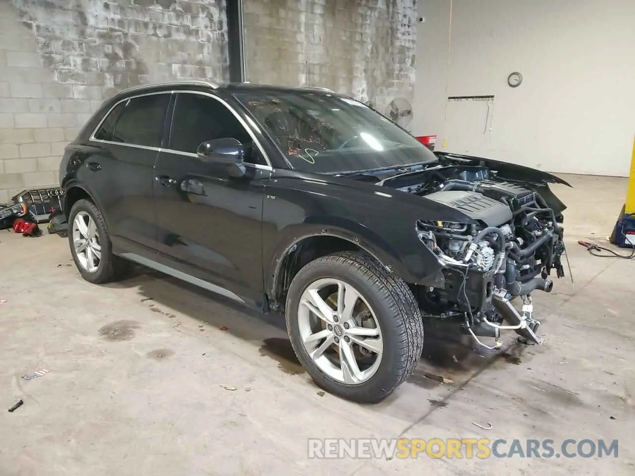 4 fotografías del automóvil dañado WA1DECF36L1124076 AUDI Q3 2020