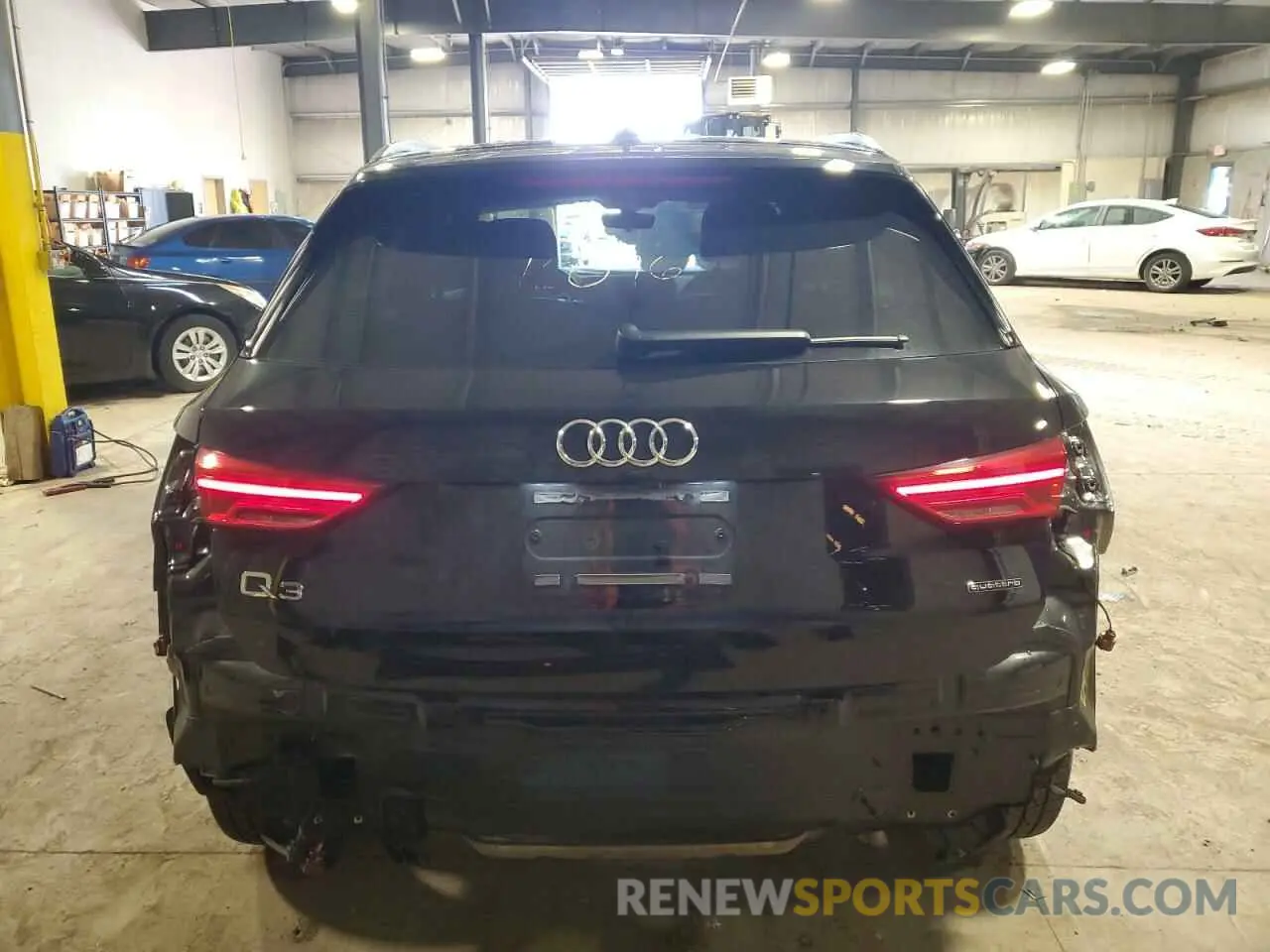 6 fotografías del automóvil dañado WA1DECF36L1124076 AUDI Q3 2020