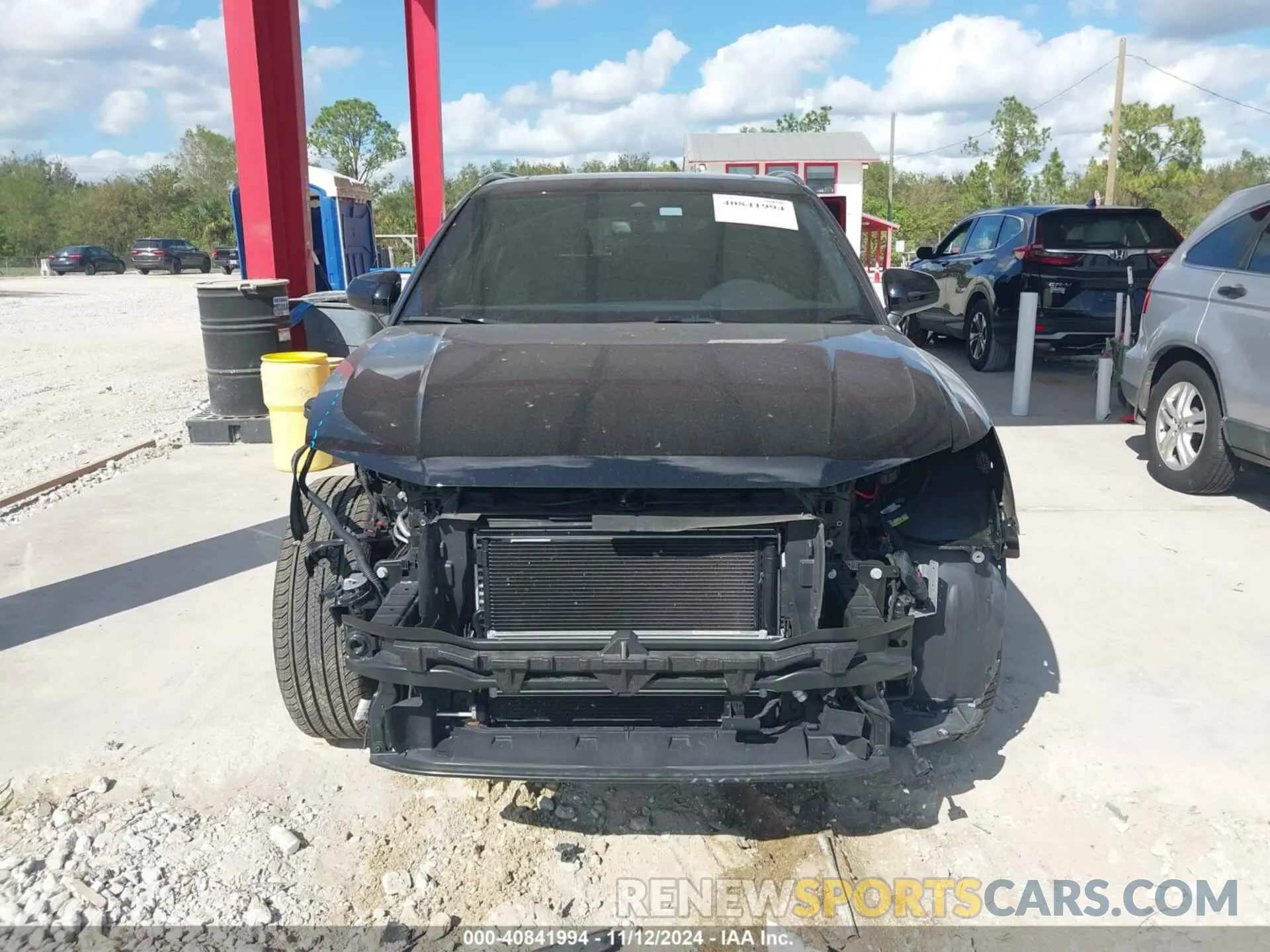 13 fotografías del automóvil dañado WA1DECF38L1023458 AUDI Q3 2020
