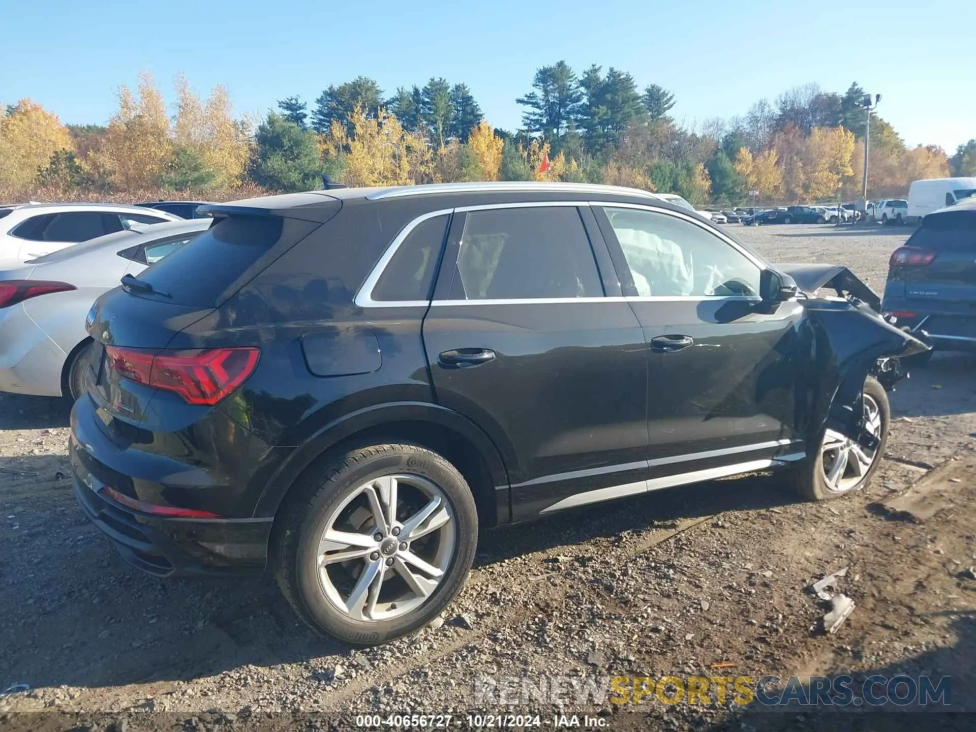 13 fotografías del automóvil dañado WA1DECF38L1042186 AUDI Q3 2020