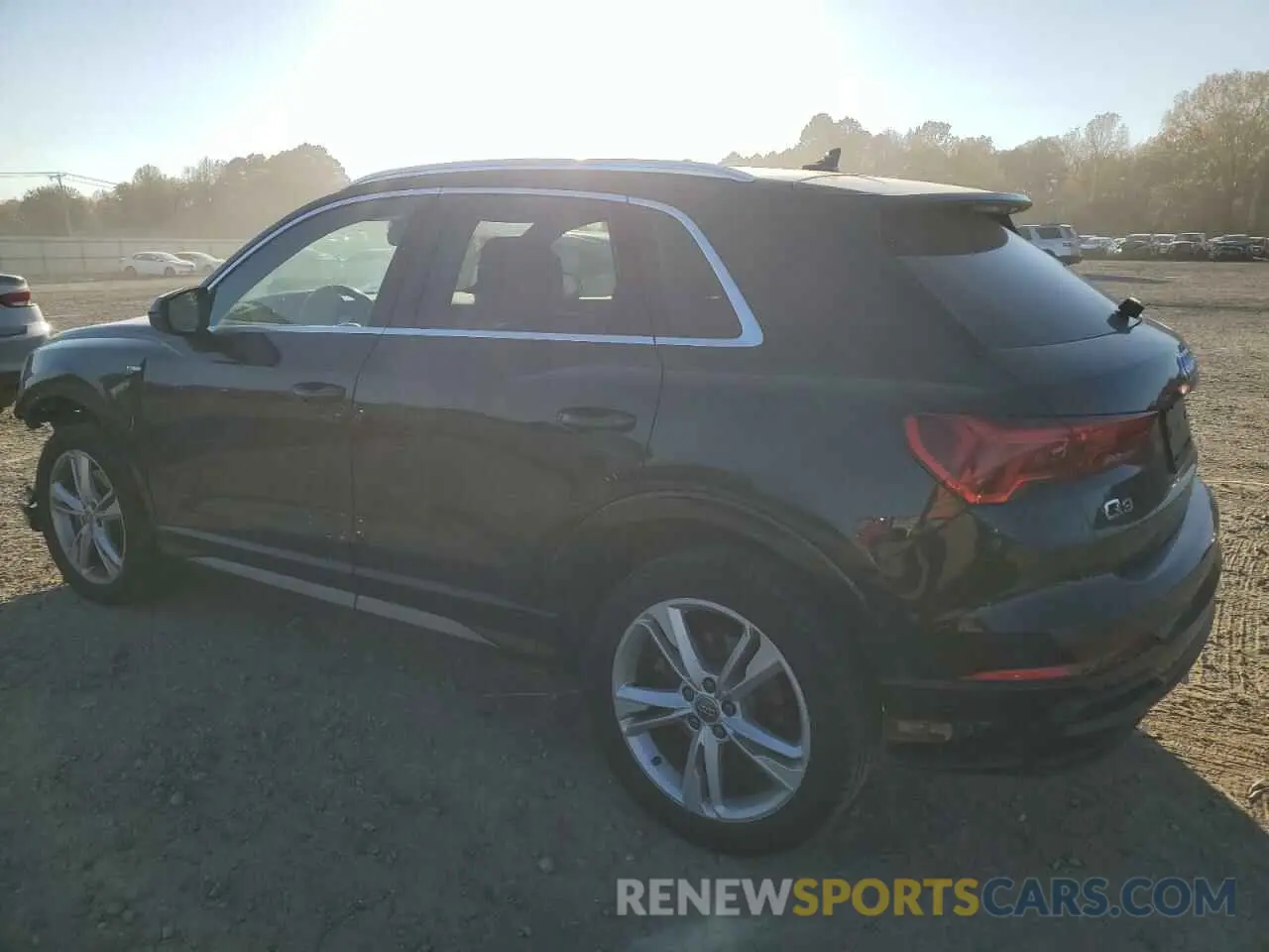 2 fotografías del automóvil dañado WA1DECF38L1073602 AUDI Q3 2020